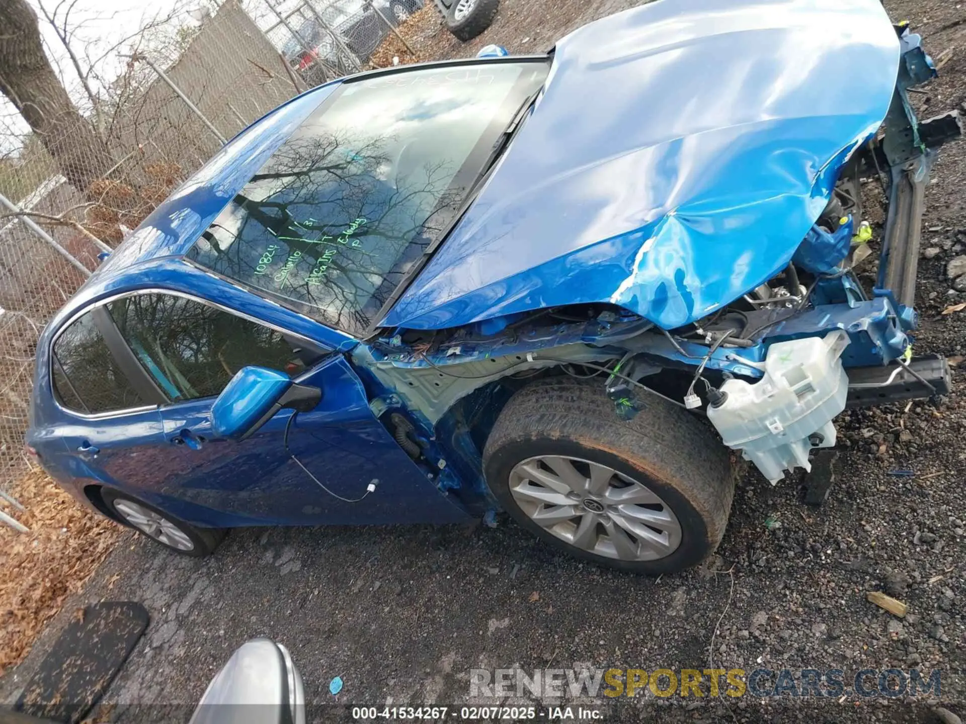 14 Photograph of a damaged car 4T1C11AK8LU374557 TOYOTA CAMRY 2020