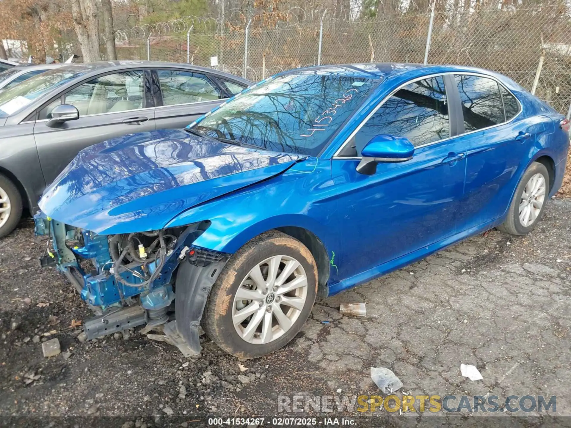 2 Photograph of a damaged car 4T1C11AK8LU374557 TOYOTA CAMRY 2020