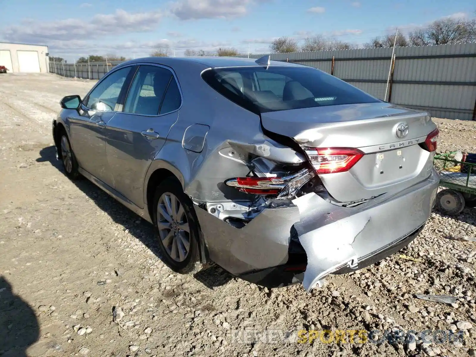 3 Photograph of a damaged car 4T1C11AK8LU390886 TOYOTA CAMRY 2020