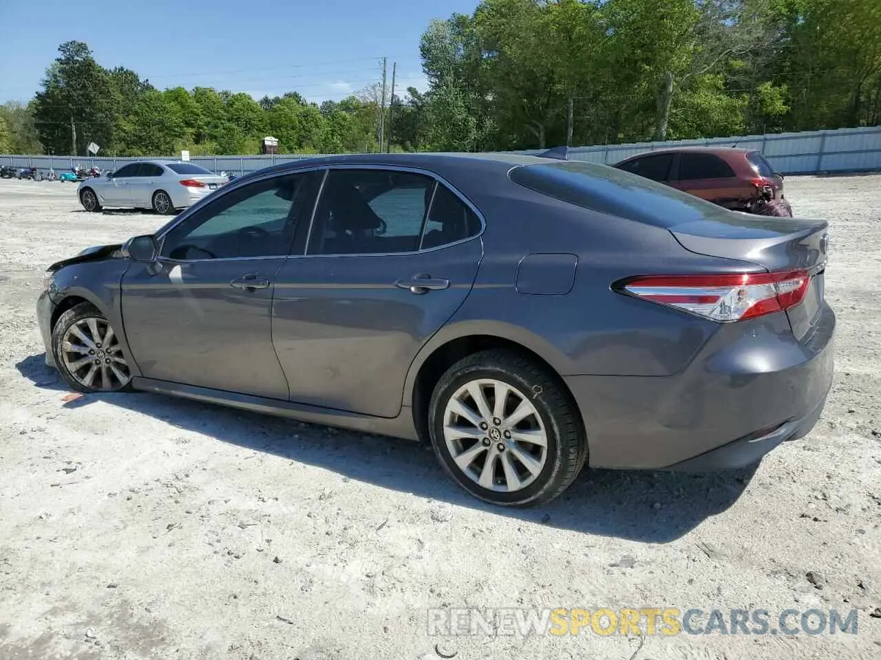2 Photograph of a damaged car 4T1C11AK8LU500402 TOYOTA CAMRY 2020