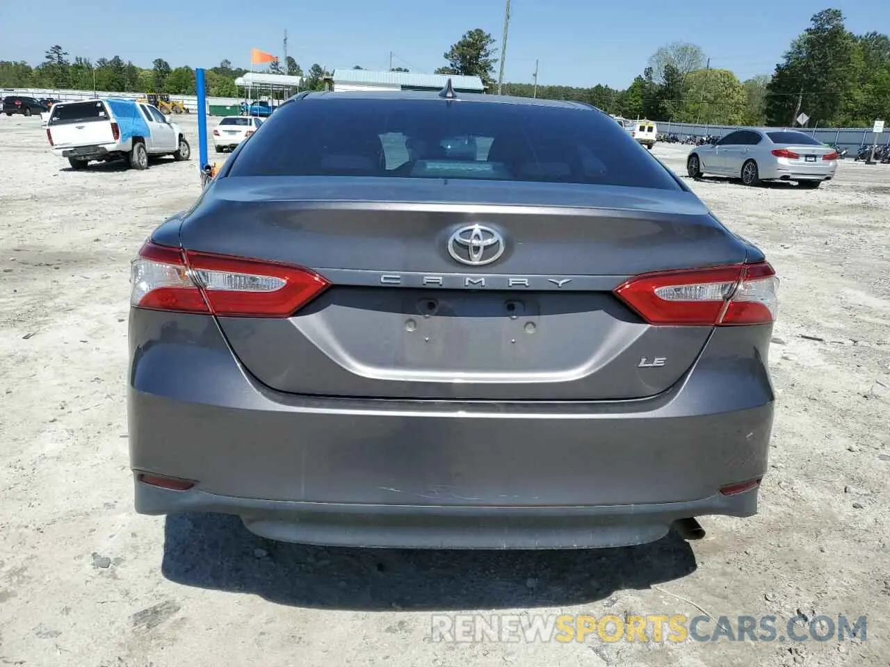 6 Photograph of a damaged car 4T1C11AK8LU500402 TOYOTA CAMRY 2020