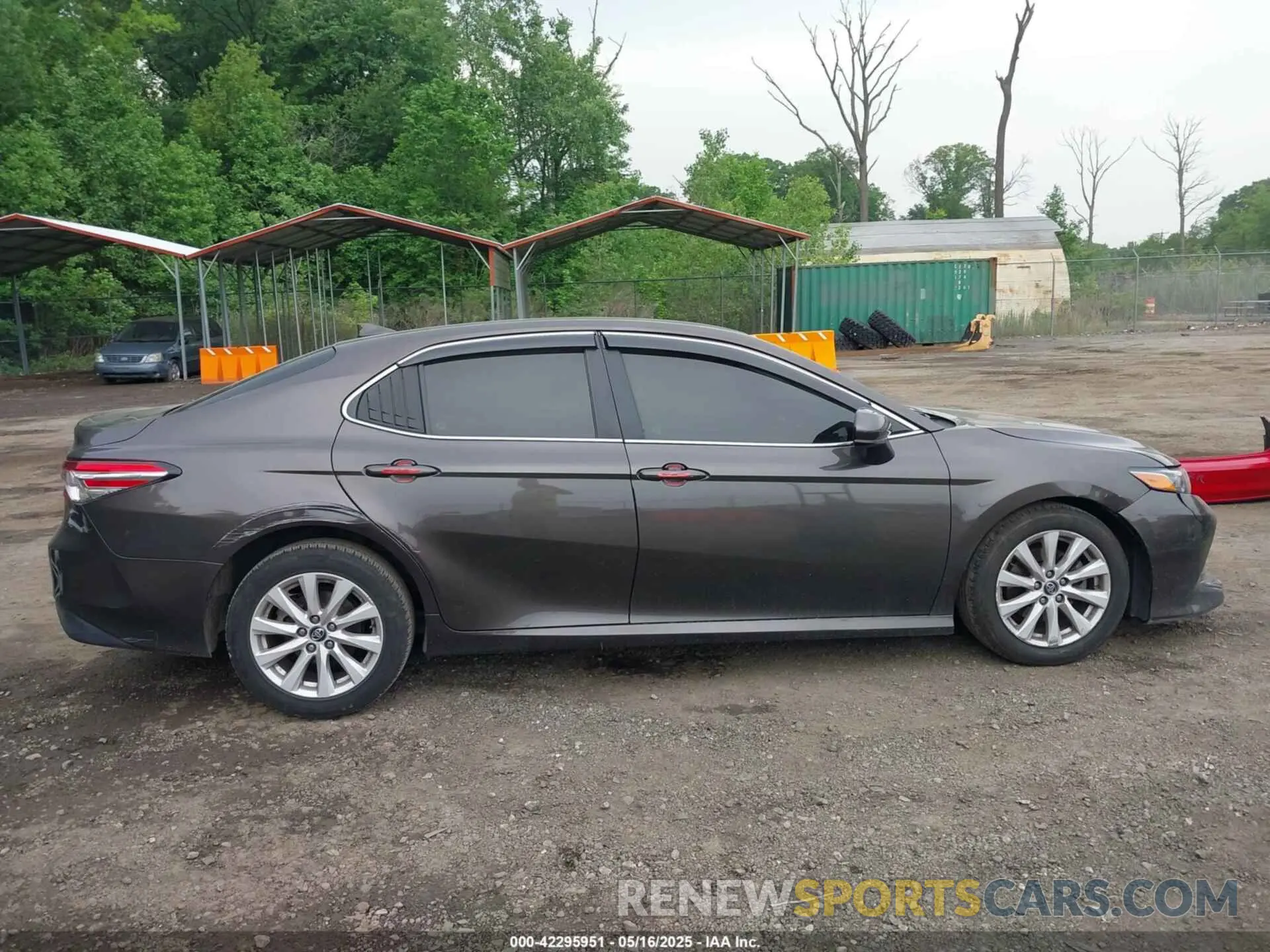 13 Photograph of a damaged car 4T1C11AK8LU859684 TOYOTA CAMRY 2020