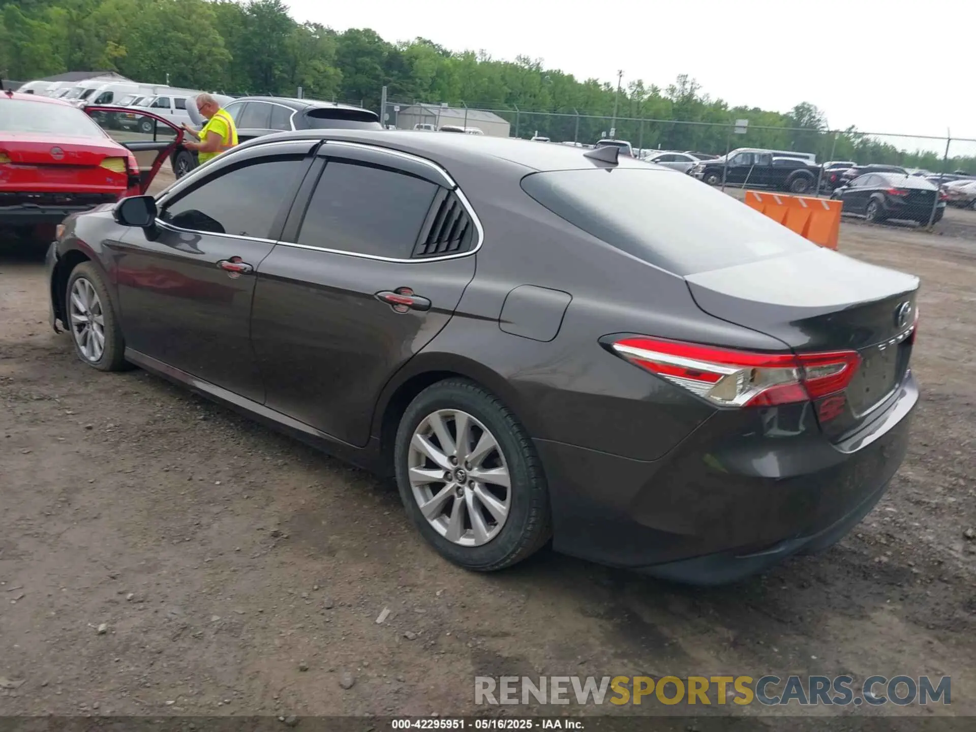 3 Photograph of a damaged car 4T1C11AK8LU859684 TOYOTA CAMRY 2020