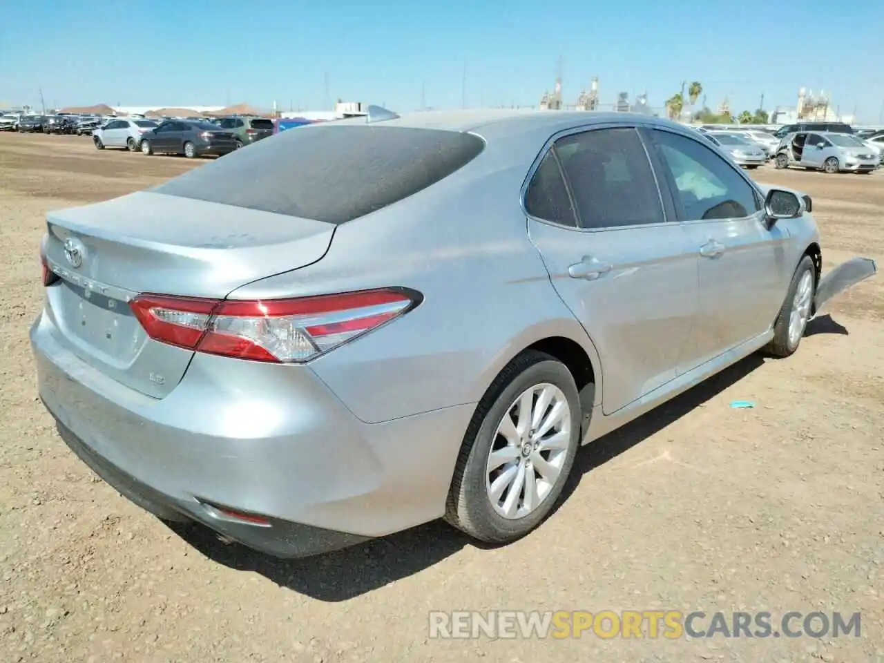 4 Photograph of a damaged car 4T1C11AK8LU870183 TOYOTA CAMRY 2020