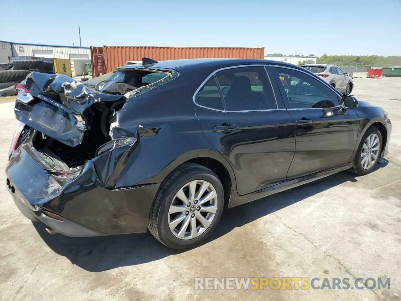 3 Photograph of a damaged car 4T1C11AK8LU877411 TOYOTA CAMRY 2020