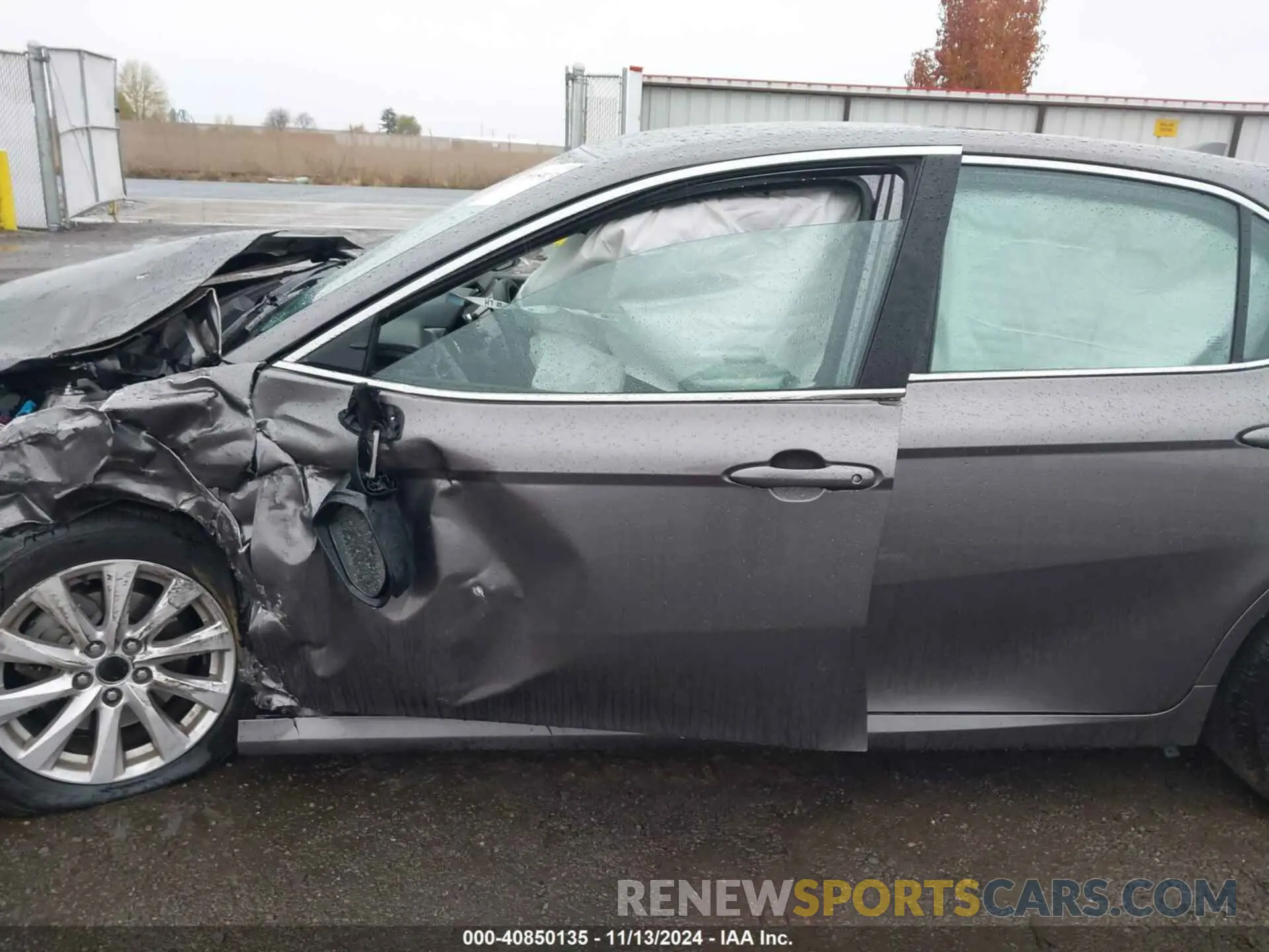 13 Photograph of a damaged car 4T1C11AK8LU879675 TOYOTA CAMRY 2020
