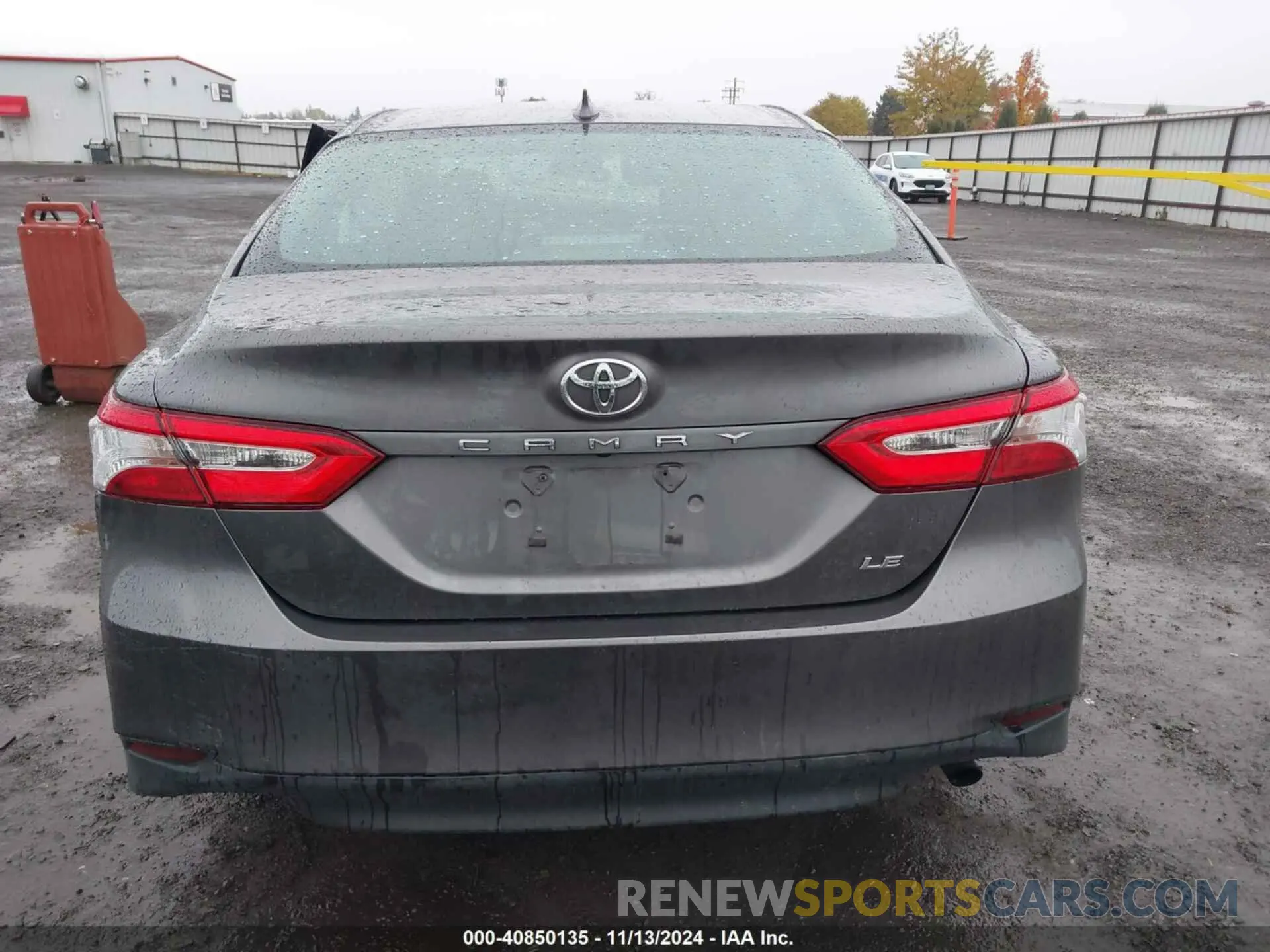 15 Photograph of a damaged car 4T1C11AK8LU879675 TOYOTA CAMRY 2020