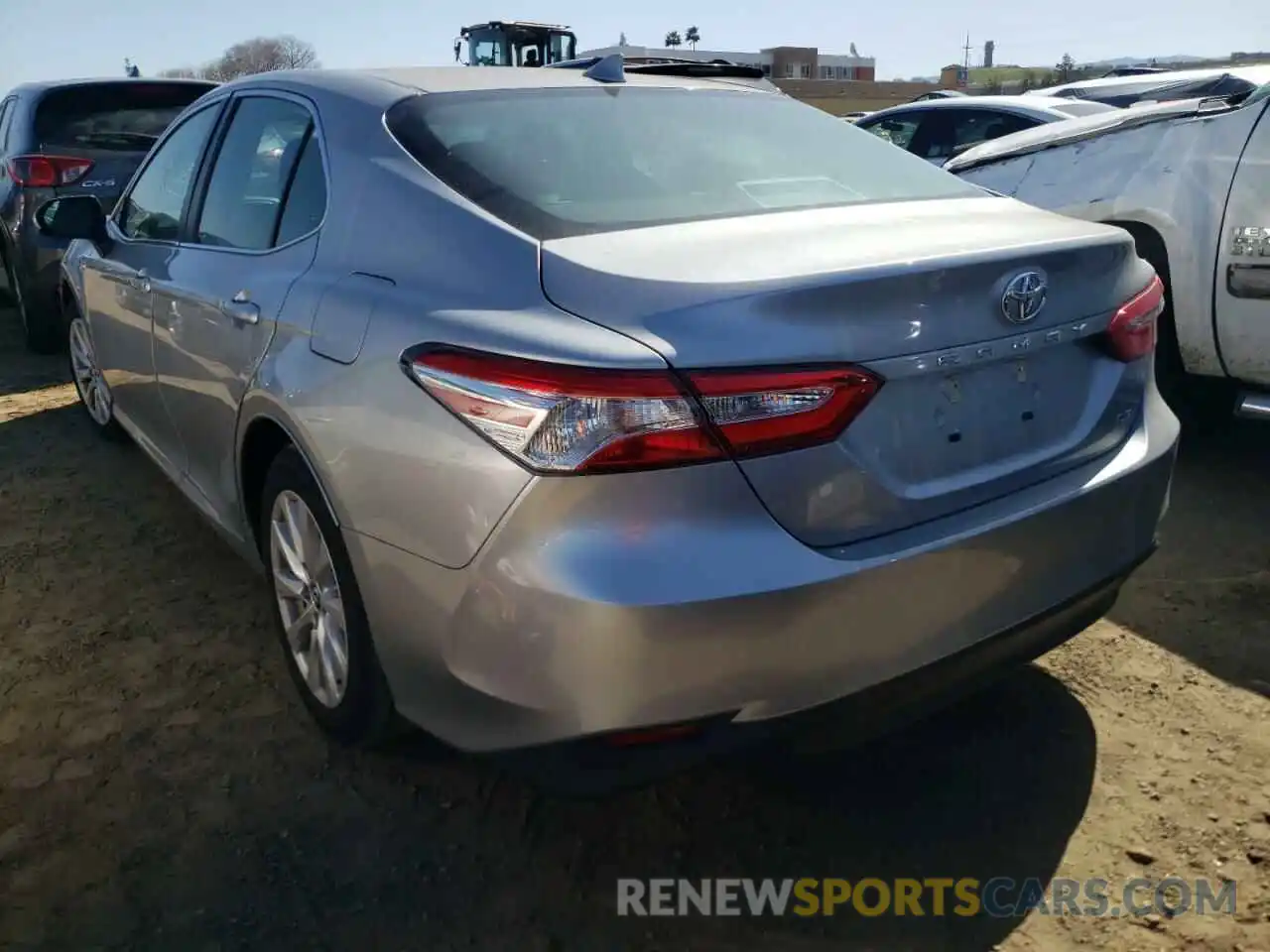 3 Photograph of a damaged car 4T1C11AK8LU882995 TOYOTA CAMRY 2020