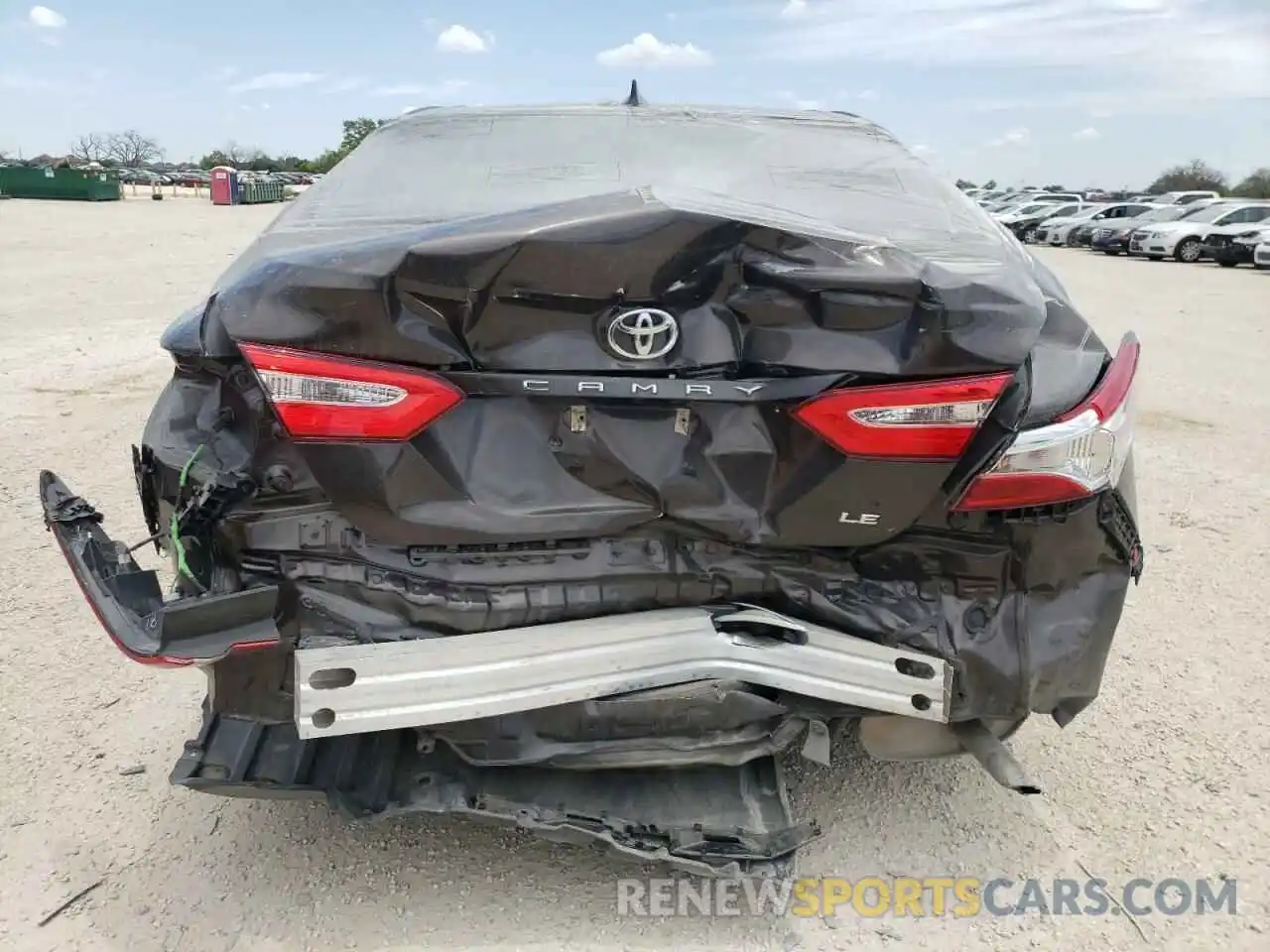 9 Photograph of a damaged car 4T1C11AK8LU890059 TOYOTA CAMRY 2020