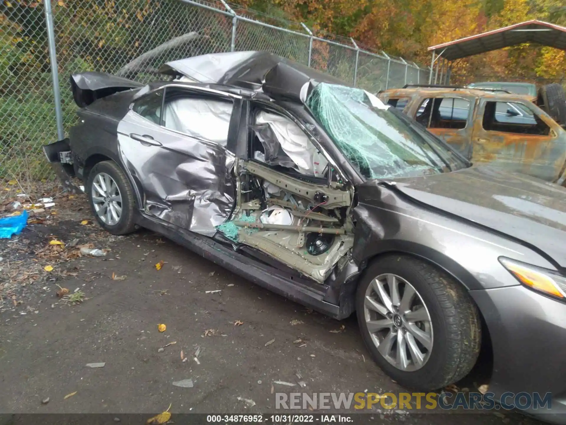 6 Photograph of a damaged car 4T1C11AK8LU898534 TOYOTA CAMRY 2020