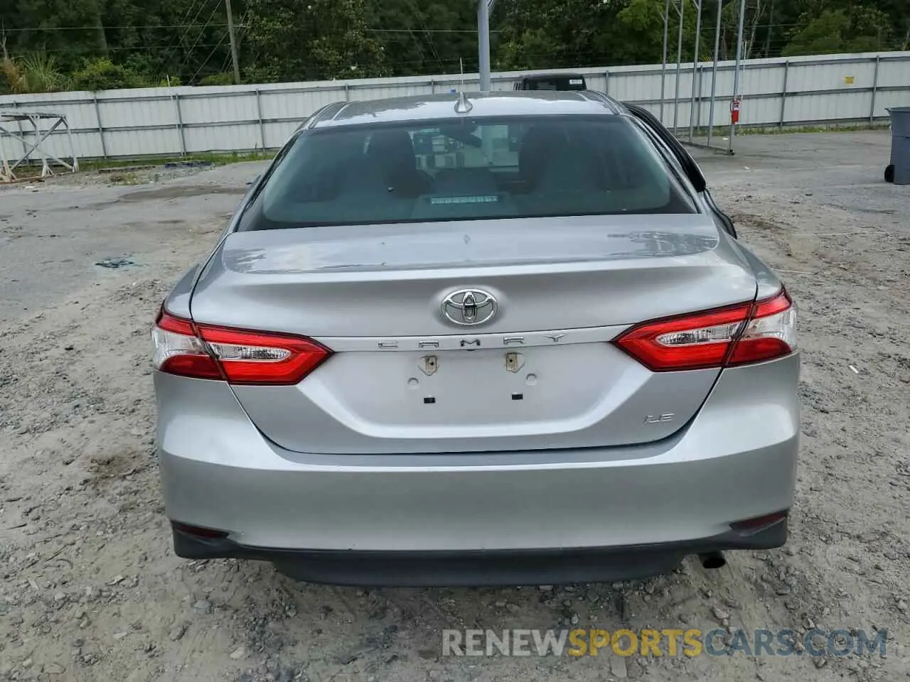 6 Photograph of a damaged car 4T1C11AK8LU916627 TOYOTA CAMRY 2020