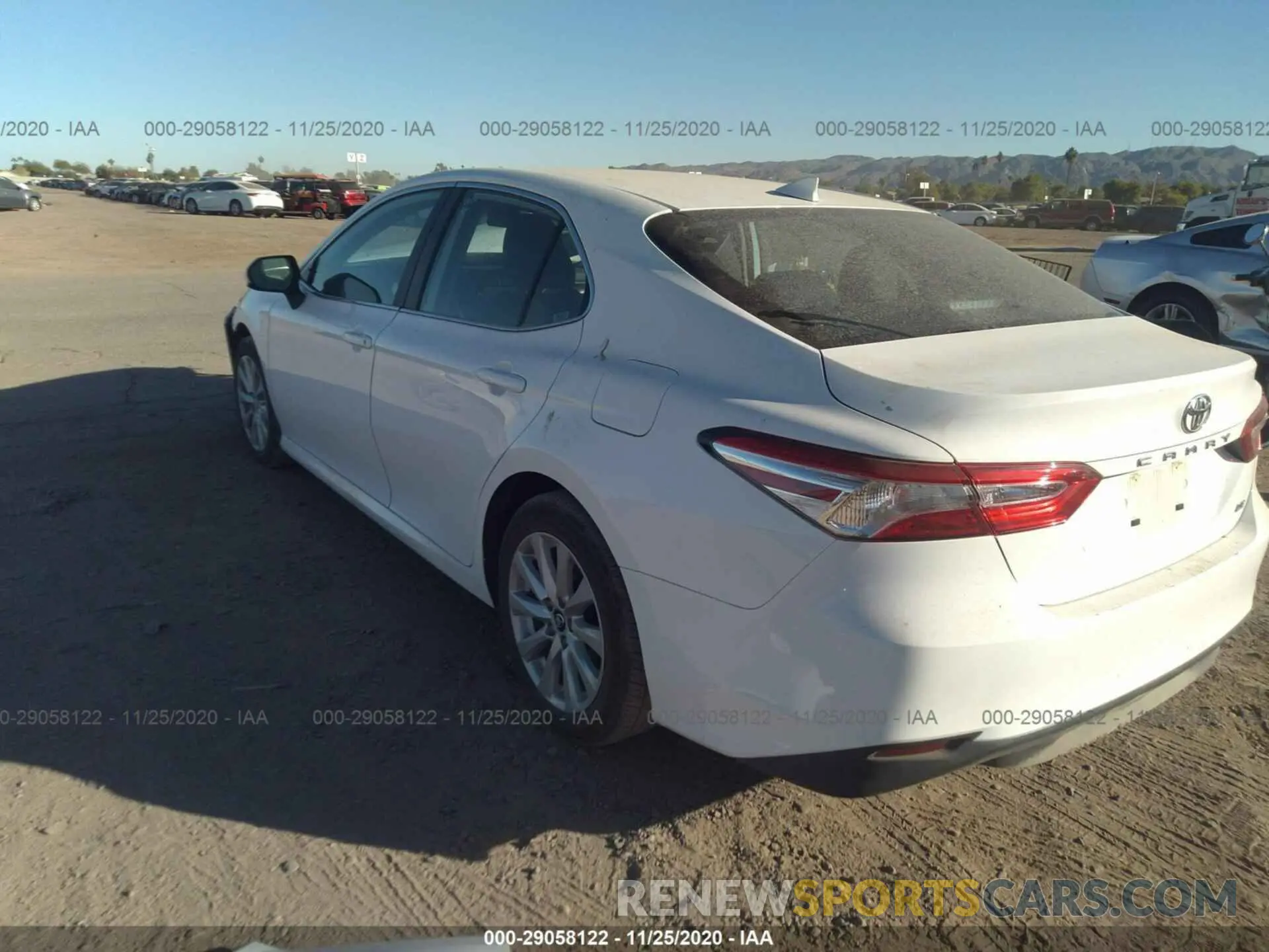 3 Photograph of a damaged car 4T1C11AK8LU916725 TOYOTA CAMRY 2020