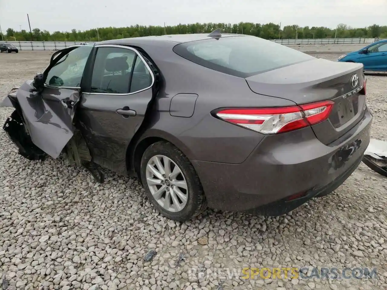 3 Photograph of a damaged car 4T1C11AK8LU921858 TOYOTA CAMRY 2020