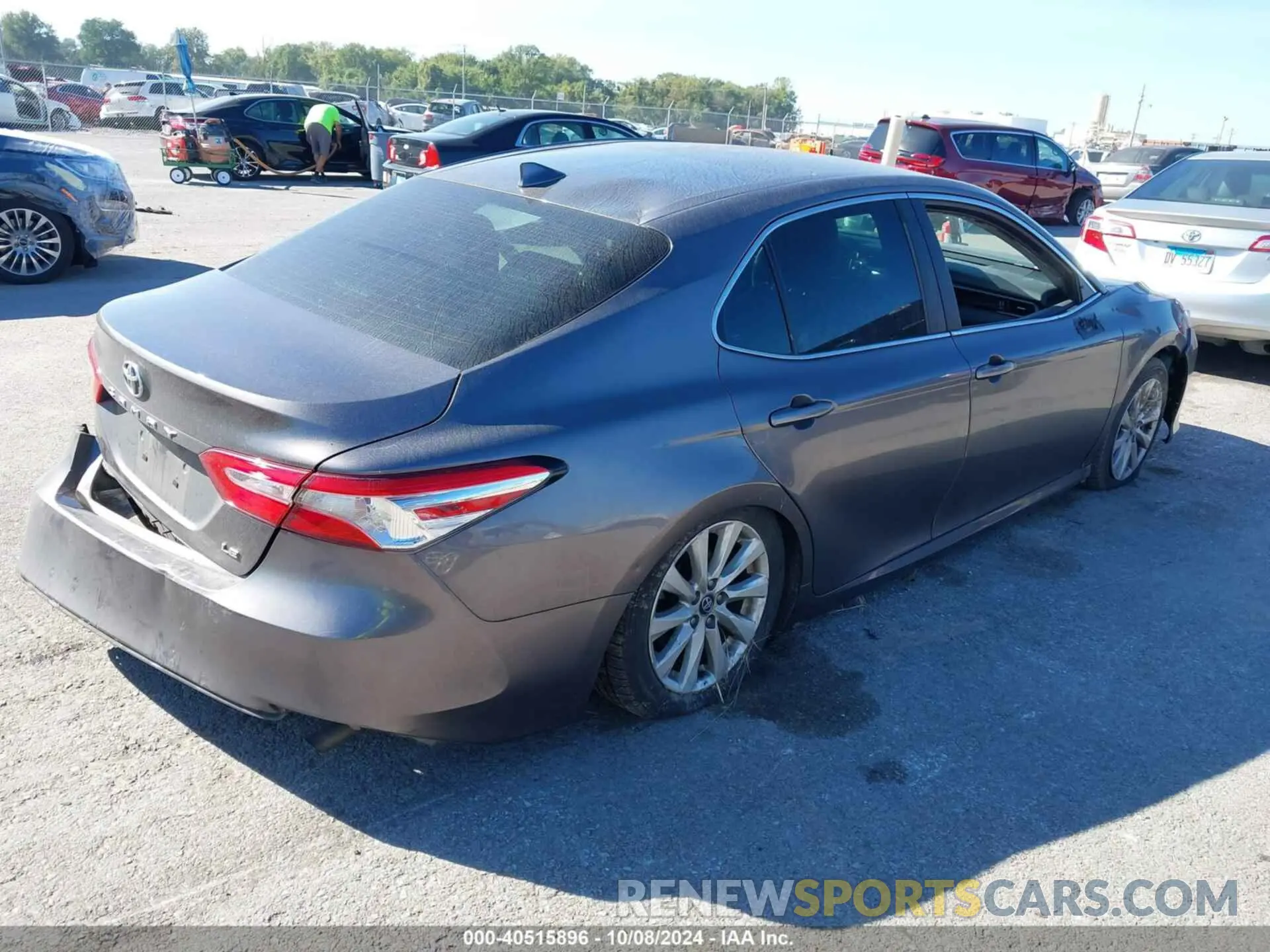 4 Photograph of a damaged car 4T1C11AK8LU925750 TOYOTA CAMRY 2020
