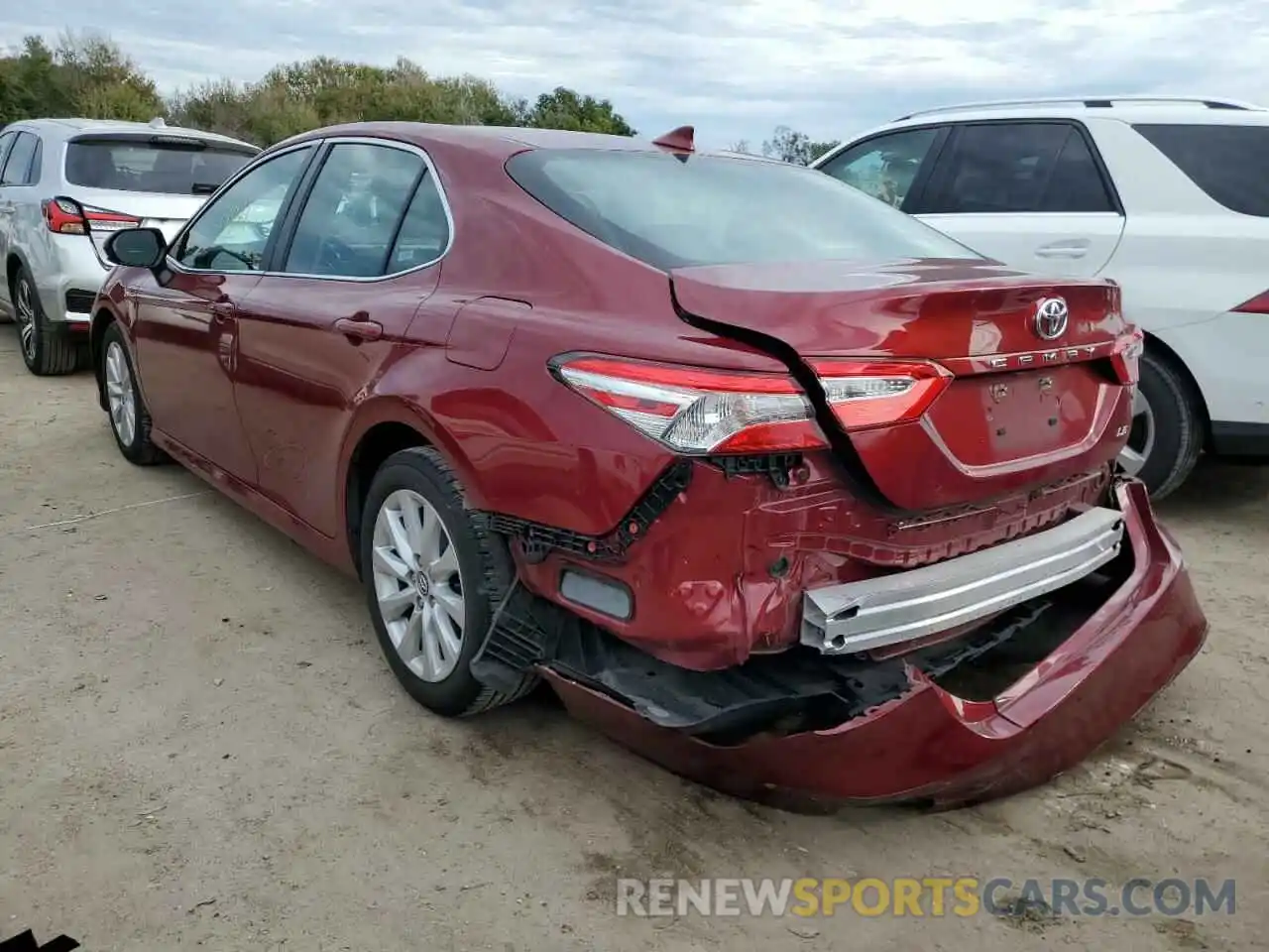 2 Photograph of a damaged car 4T1C11AK8LU927210 TOYOTA CAMRY 2020