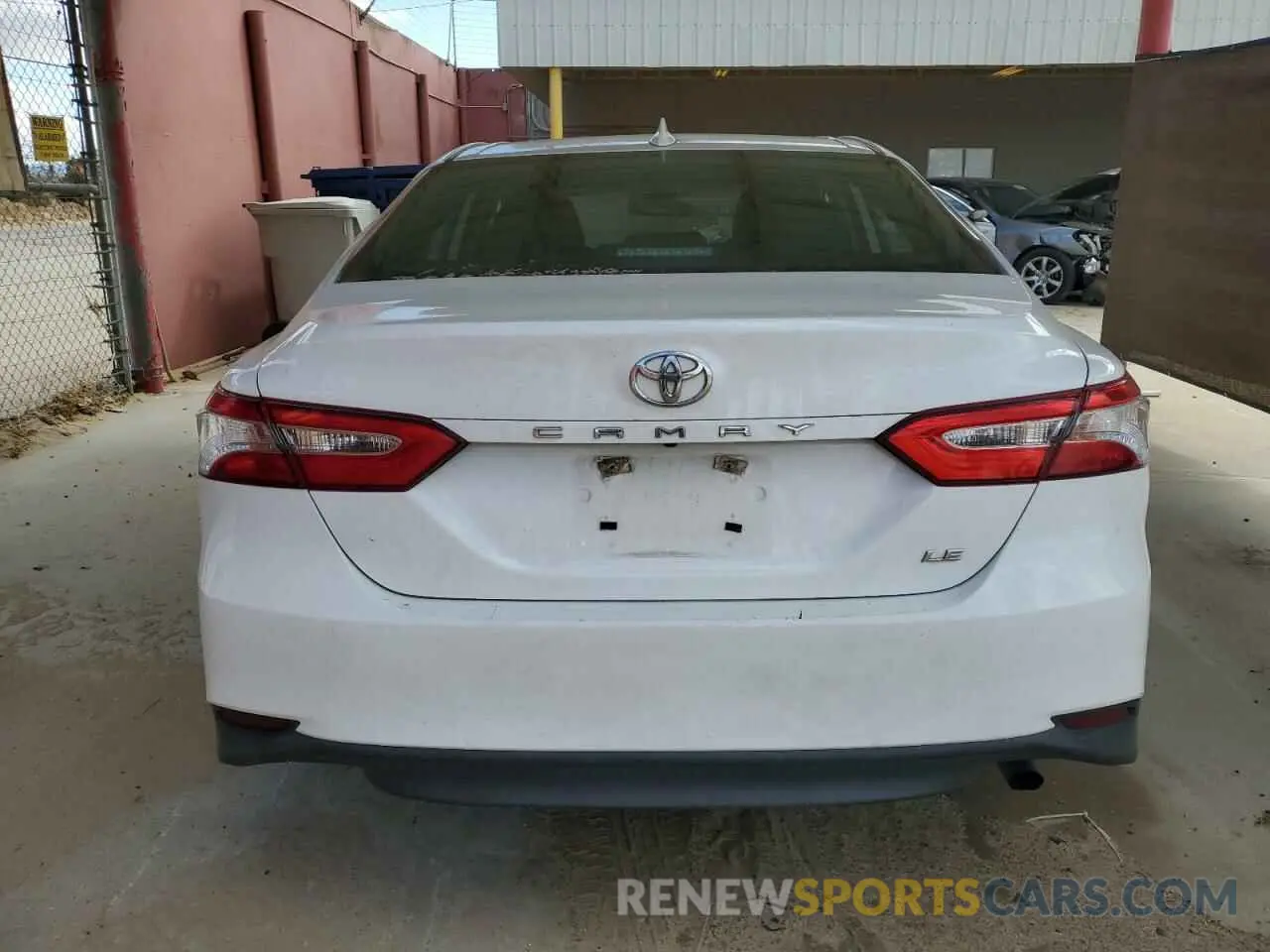 6 Photograph of a damaged car 4T1C11AK8LU931287 TOYOTA CAMRY 2020