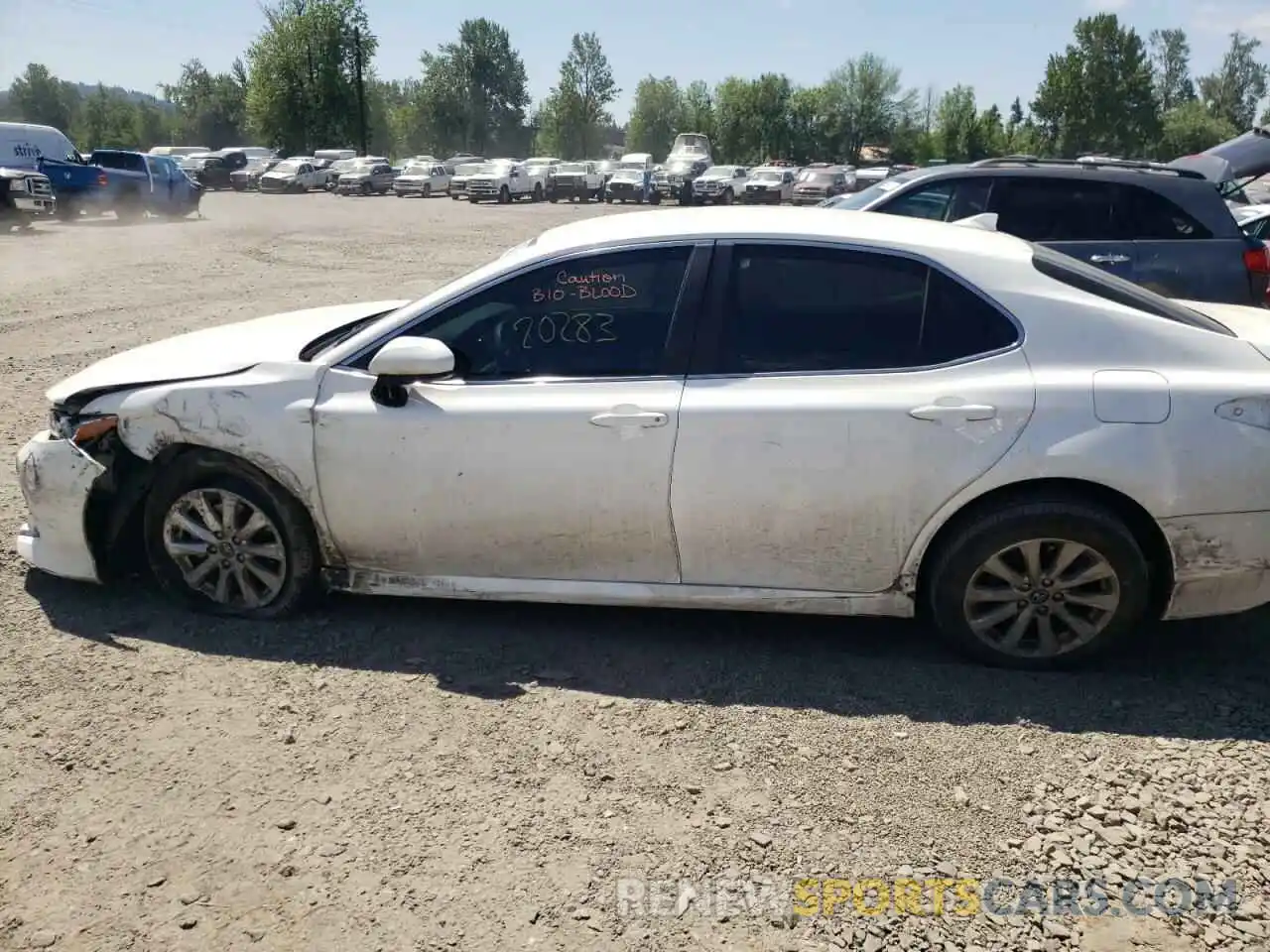 9 Photograph of a damaged car 4T1C11AK8LU935758 TOYOTA CAMRY 2020