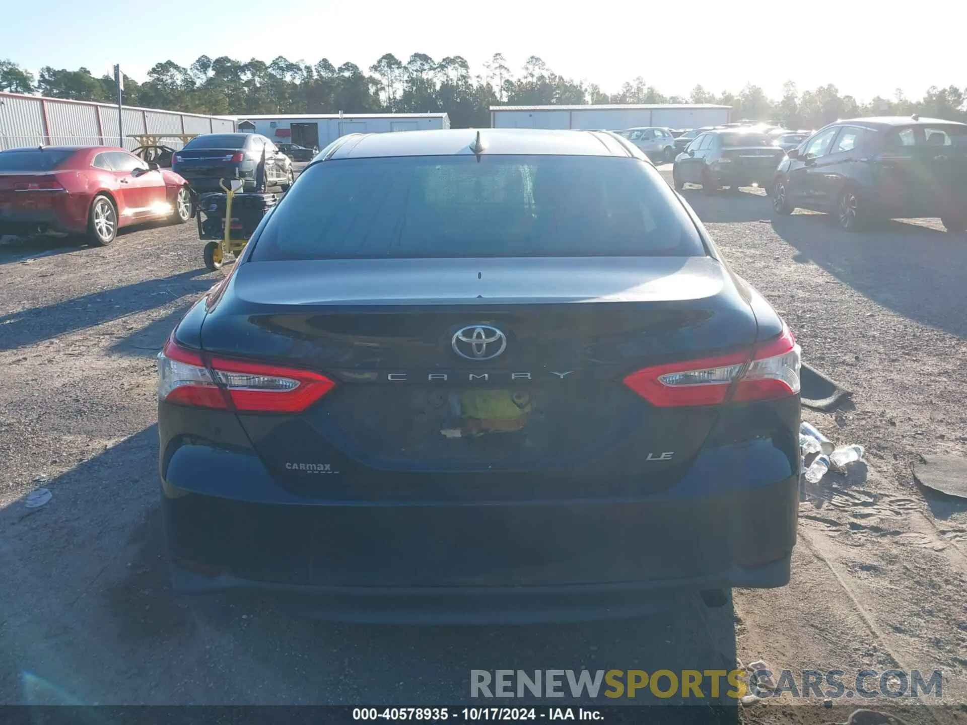 16 Photograph of a damaged car 4T1C11AK8LU936473 TOYOTA CAMRY 2020