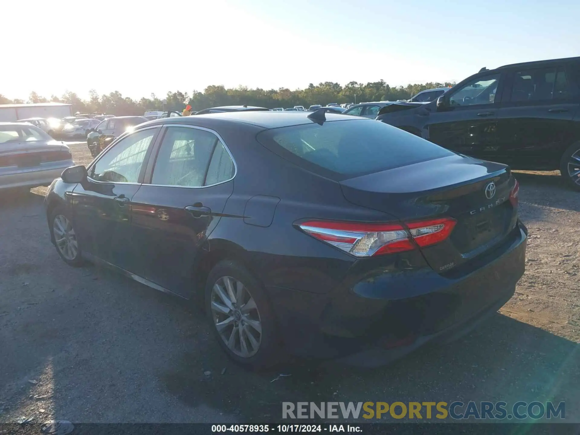 3 Photograph of a damaged car 4T1C11AK8LU936473 TOYOTA CAMRY 2020