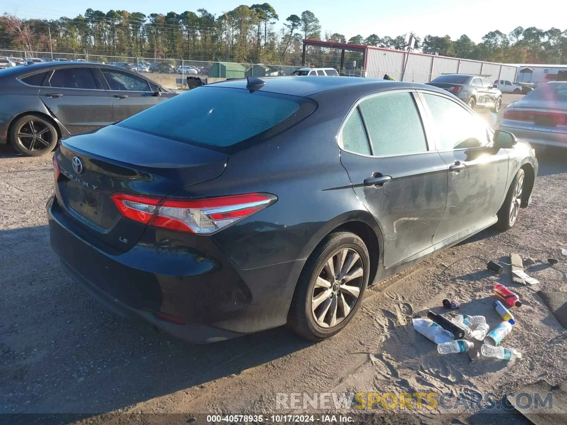 4 Photograph of a damaged car 4T1C11AK8LU936473 TOYOTA CAMRY 2020