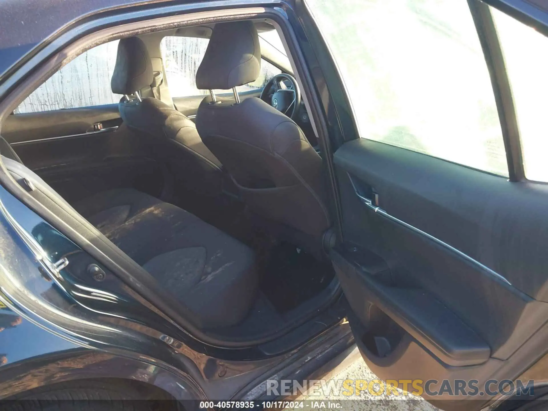 8 Photograph of a damaged car 4T1C11AK8LU936473 TOYOTA CAMRY 2020