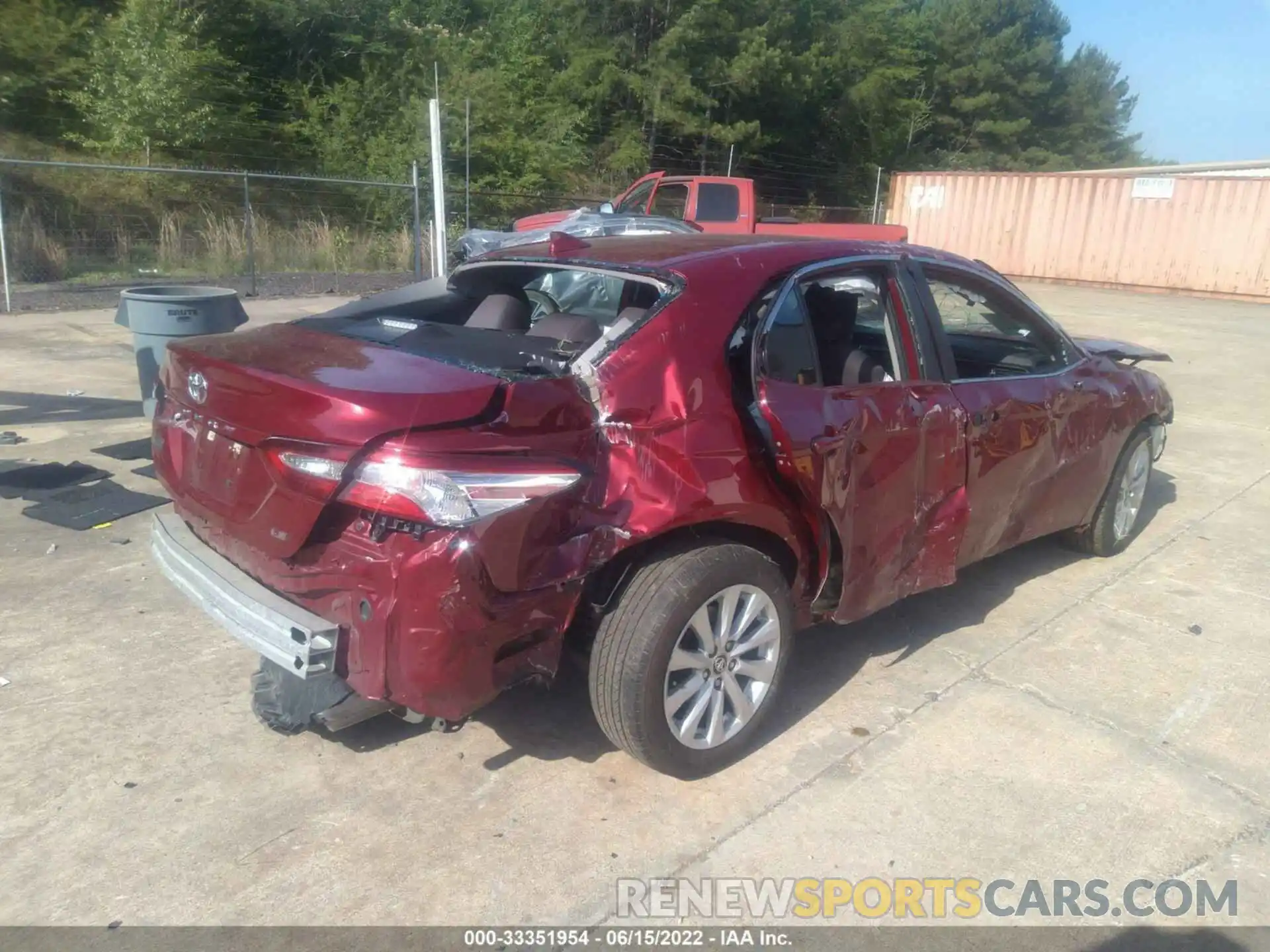 4 Photograph of a damaged car 4T1C11AK8LU941902 TOYOTA CAMRY 2020