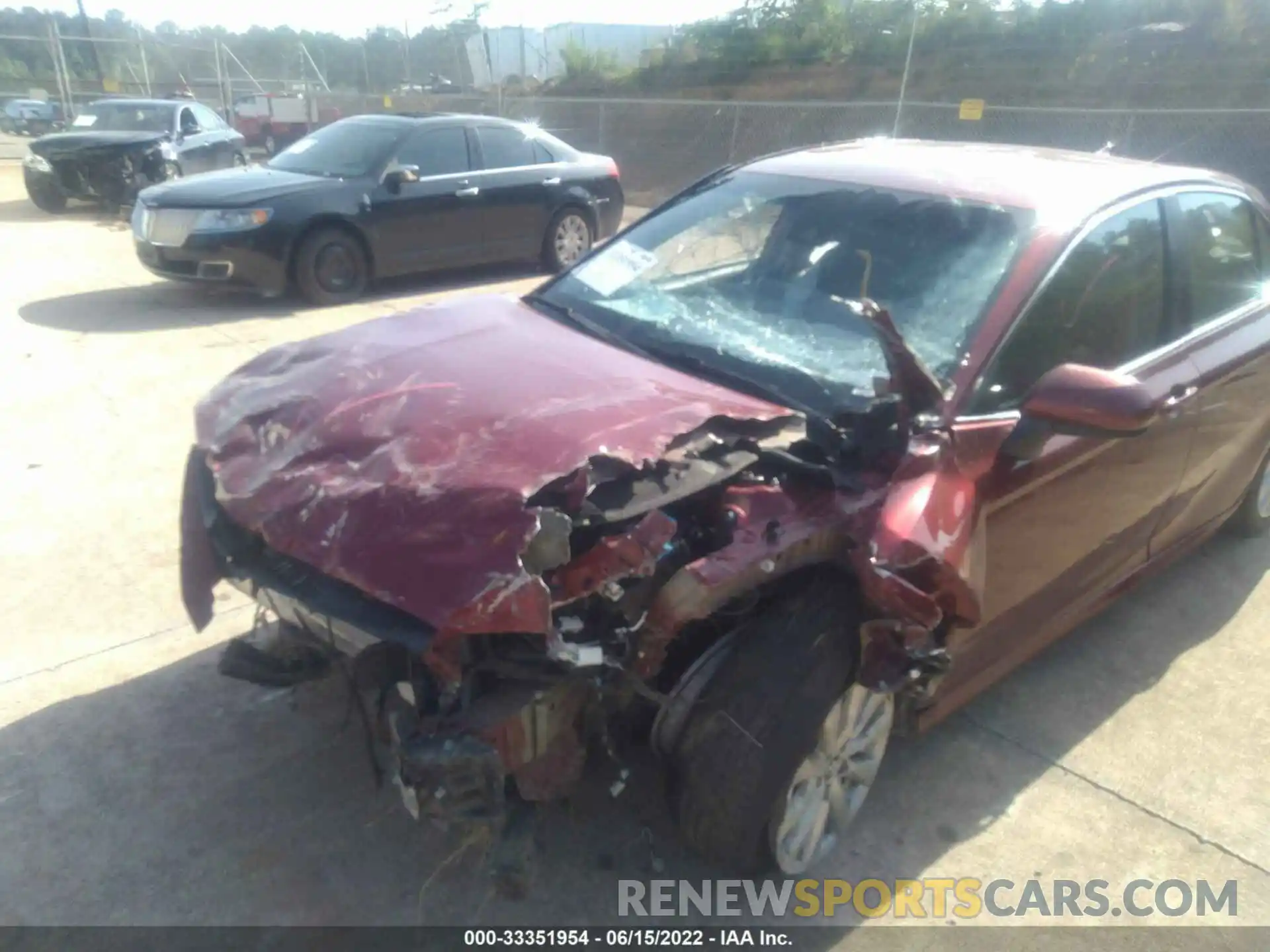 6 Photograph of a damaged car 4T1C11AK8LU941902 TOYOTA CAMRY 2020