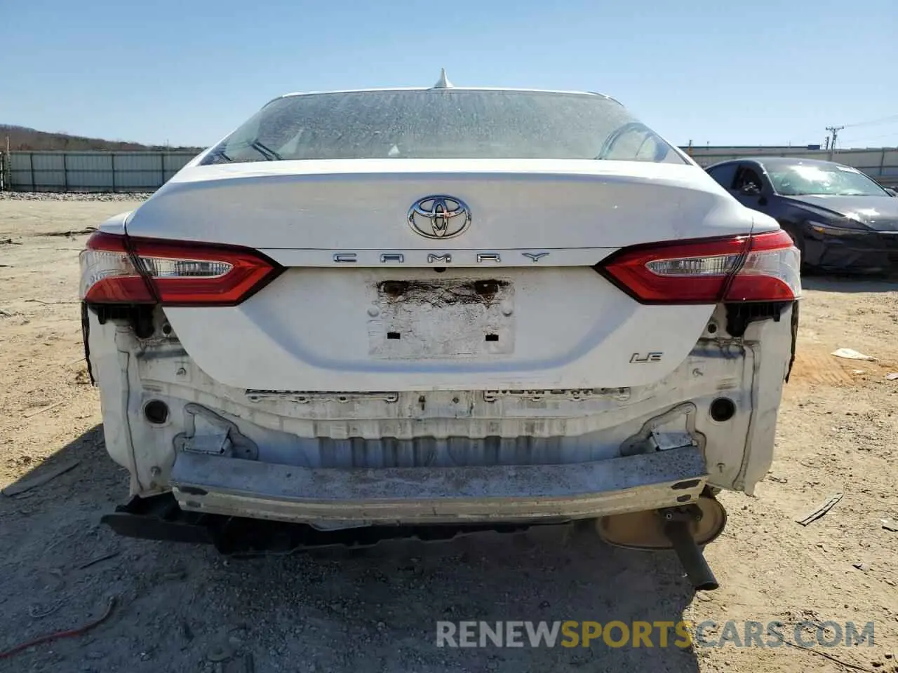 6 Photograph of a damaged car 4T1C11AK8LU942967 TOYOTA CAMRY 2020