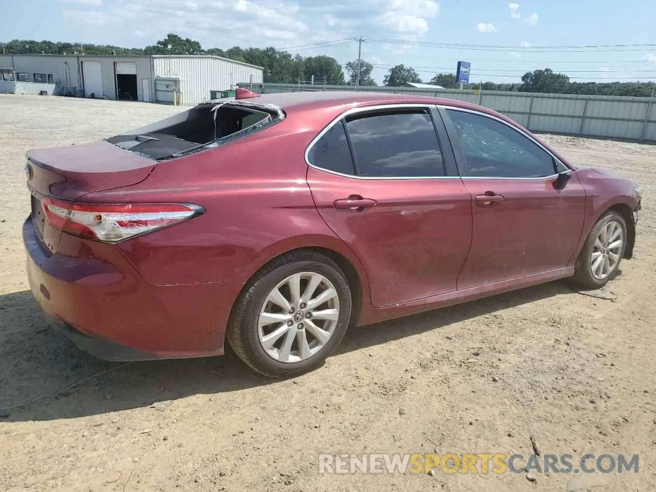 3 Photograph of a damaged car 4T1C11AK8LU944038 TOYOTA CAMRY 2020