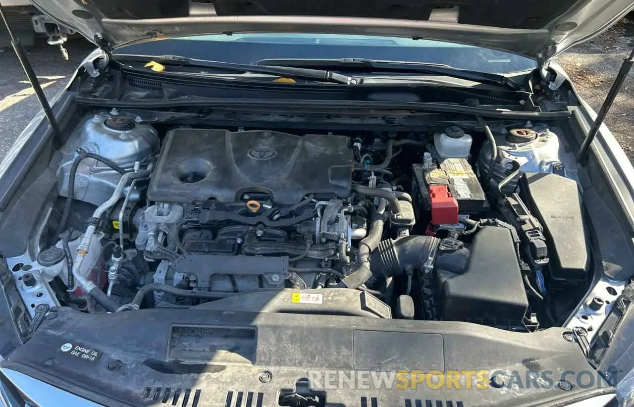 7 Photograph of a damaged car 4T1C11AK8LU952964 TOYOTA CAMRY 2020