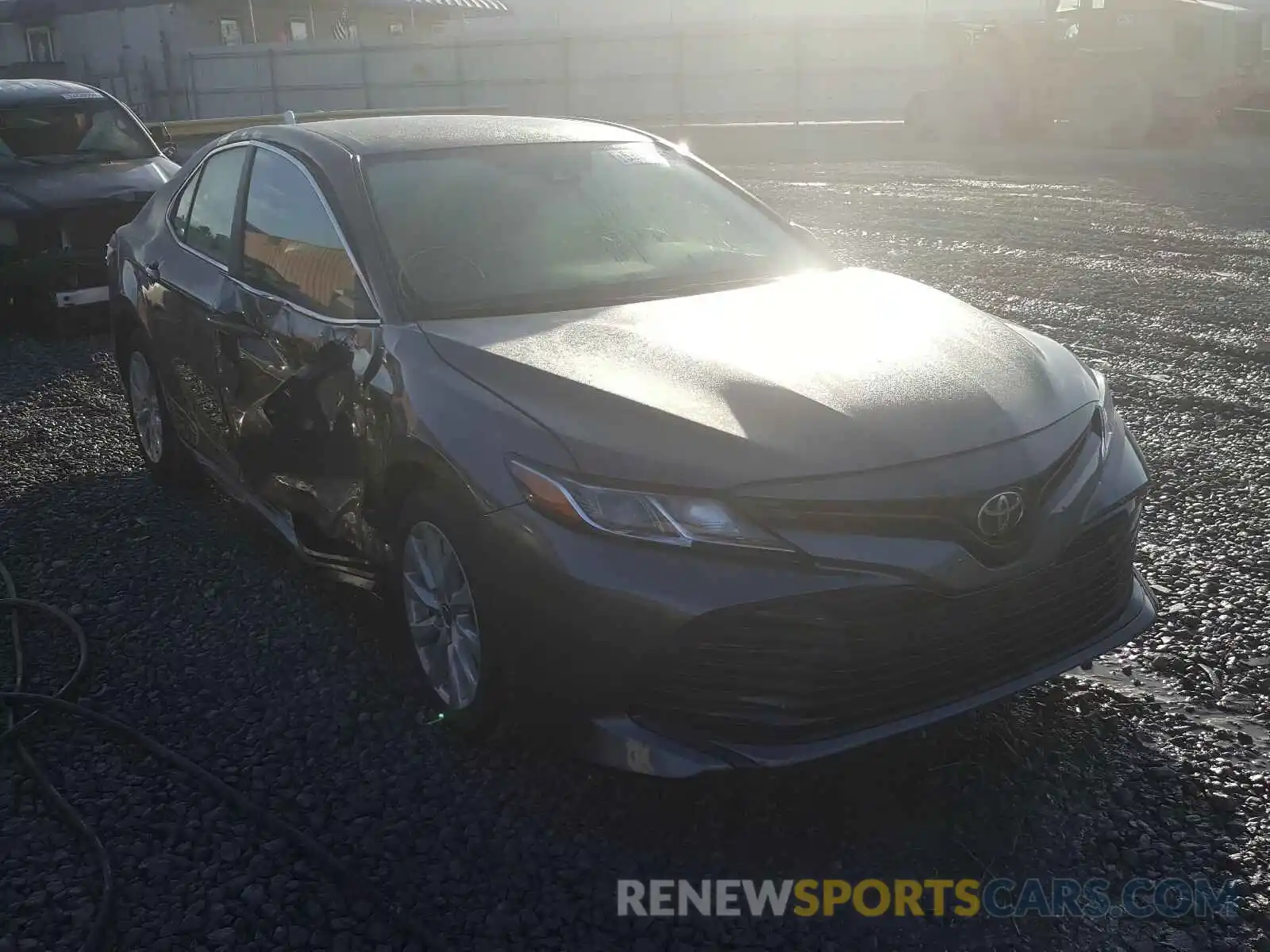 1 Photograph of a damaged car 4T1C11AK8LU954942 TOYOTA CAMRY 2020