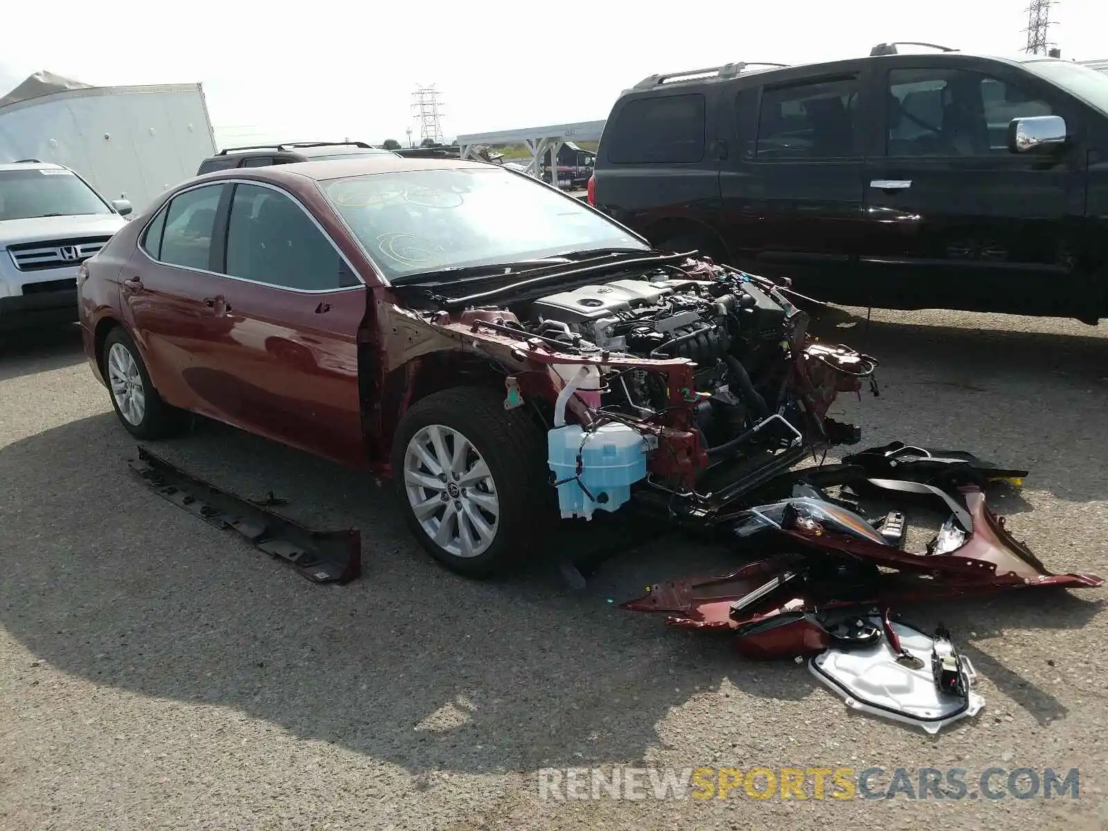 1 Photograph of a damaged car 4T1C11AK8LU957016 TOYOTA CAMRY 2020