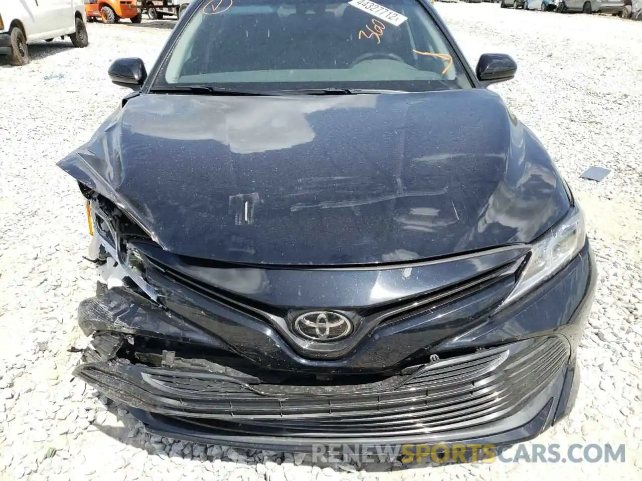 7 Photograph of a damaged car 4T1C11AK8LU969604 TOYOTA CAMRY 2020