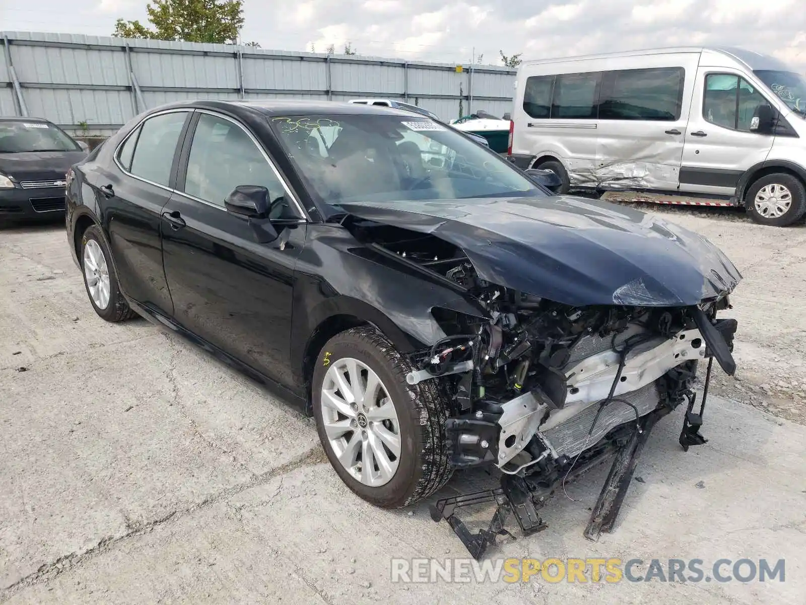 1 Photograph of a damaged car 4T1C11AK8LU975189 TOYOTA CAMRY 2020