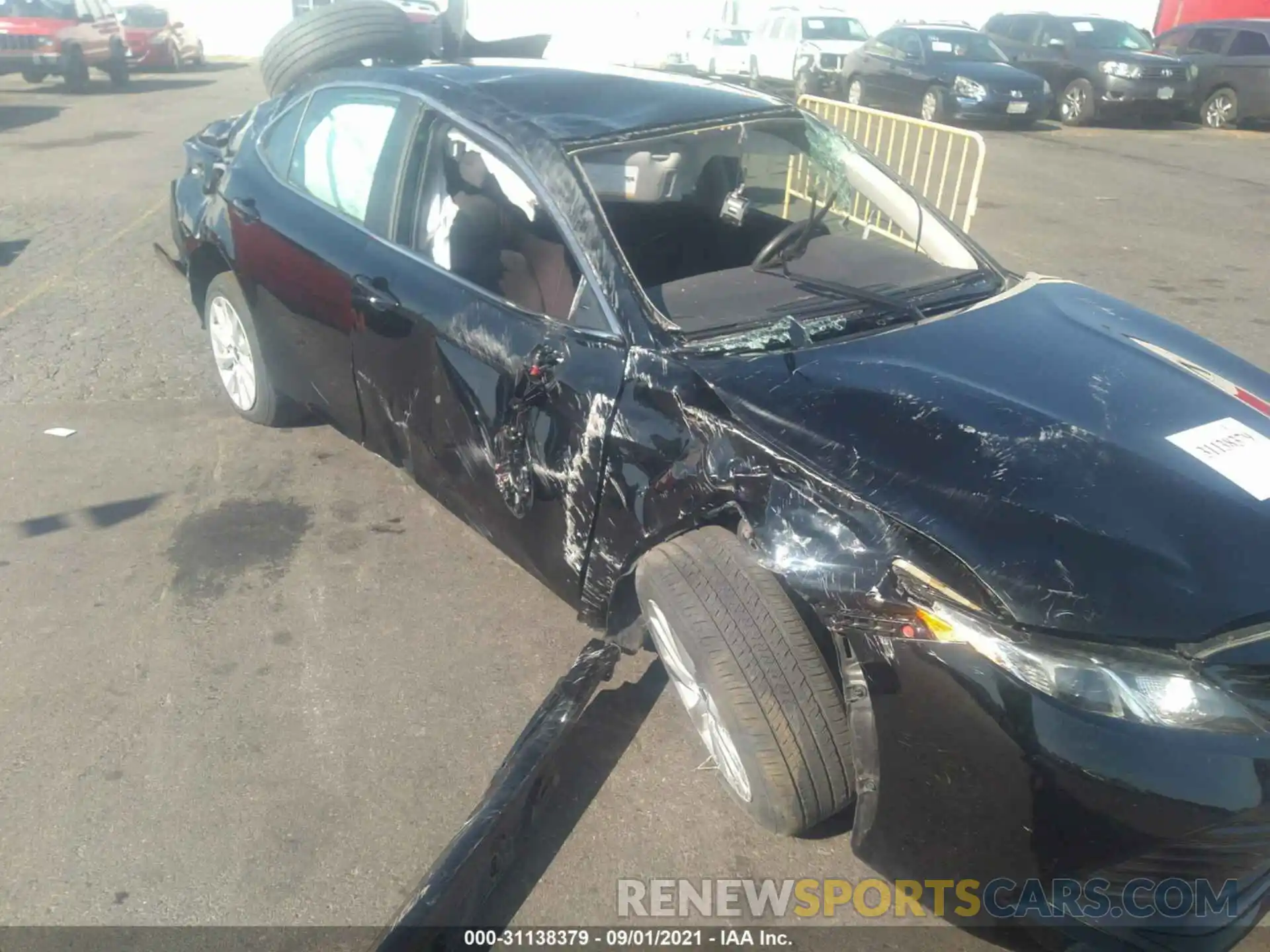 6 Photograph of a damaged car 4T1C11AK8LU979789 TOYOTA CAMRY 2020