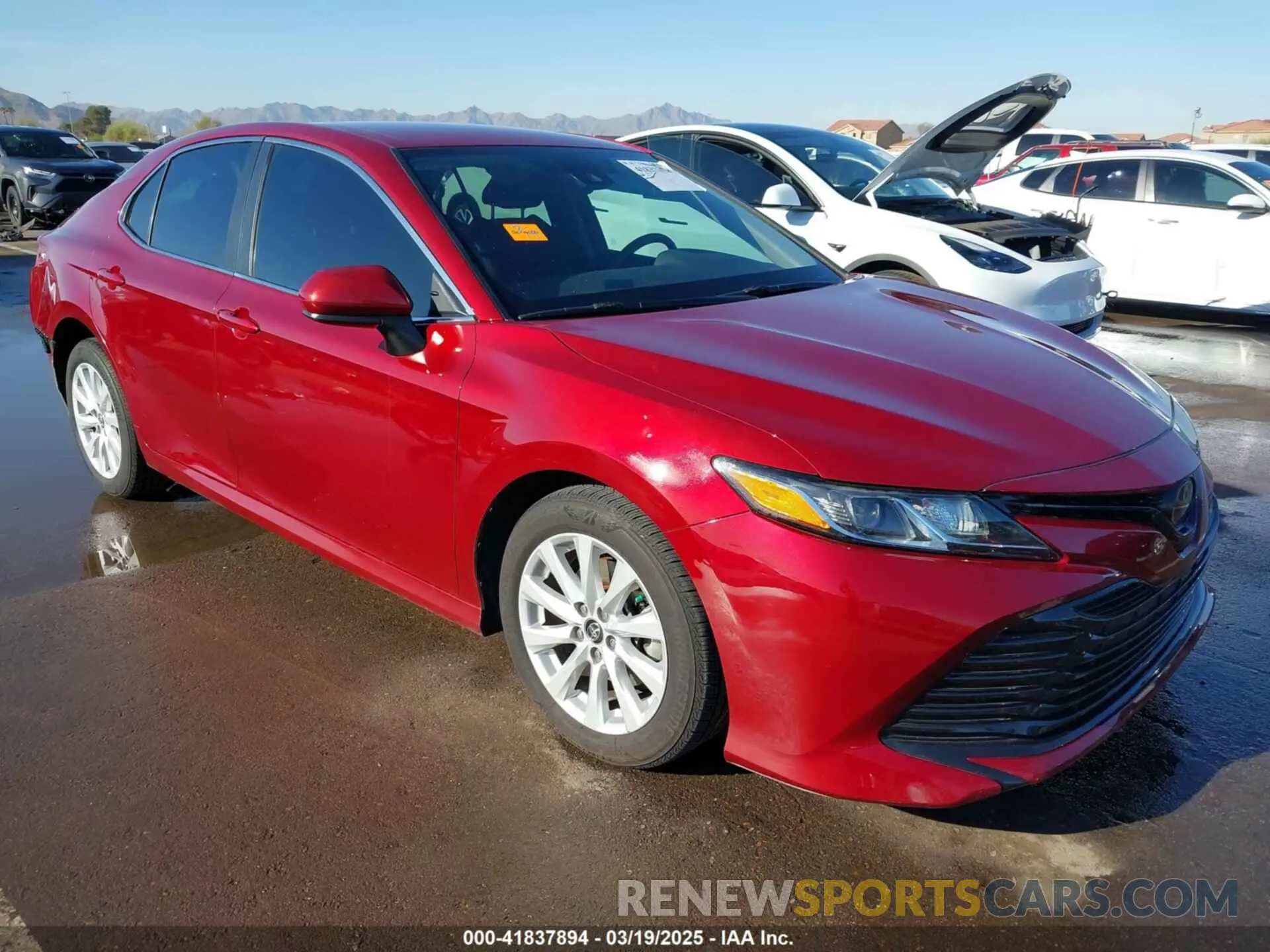 1 Photograph of a damaged car 4T1C11AK9LU311063 TOYOTA CAMRY 2020