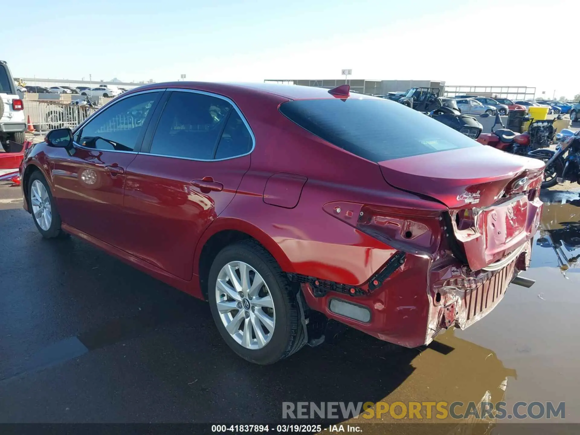 3 Photograph of a damaged car 4T1C11AK9LU311063 TOYOTA CAMRY 2020