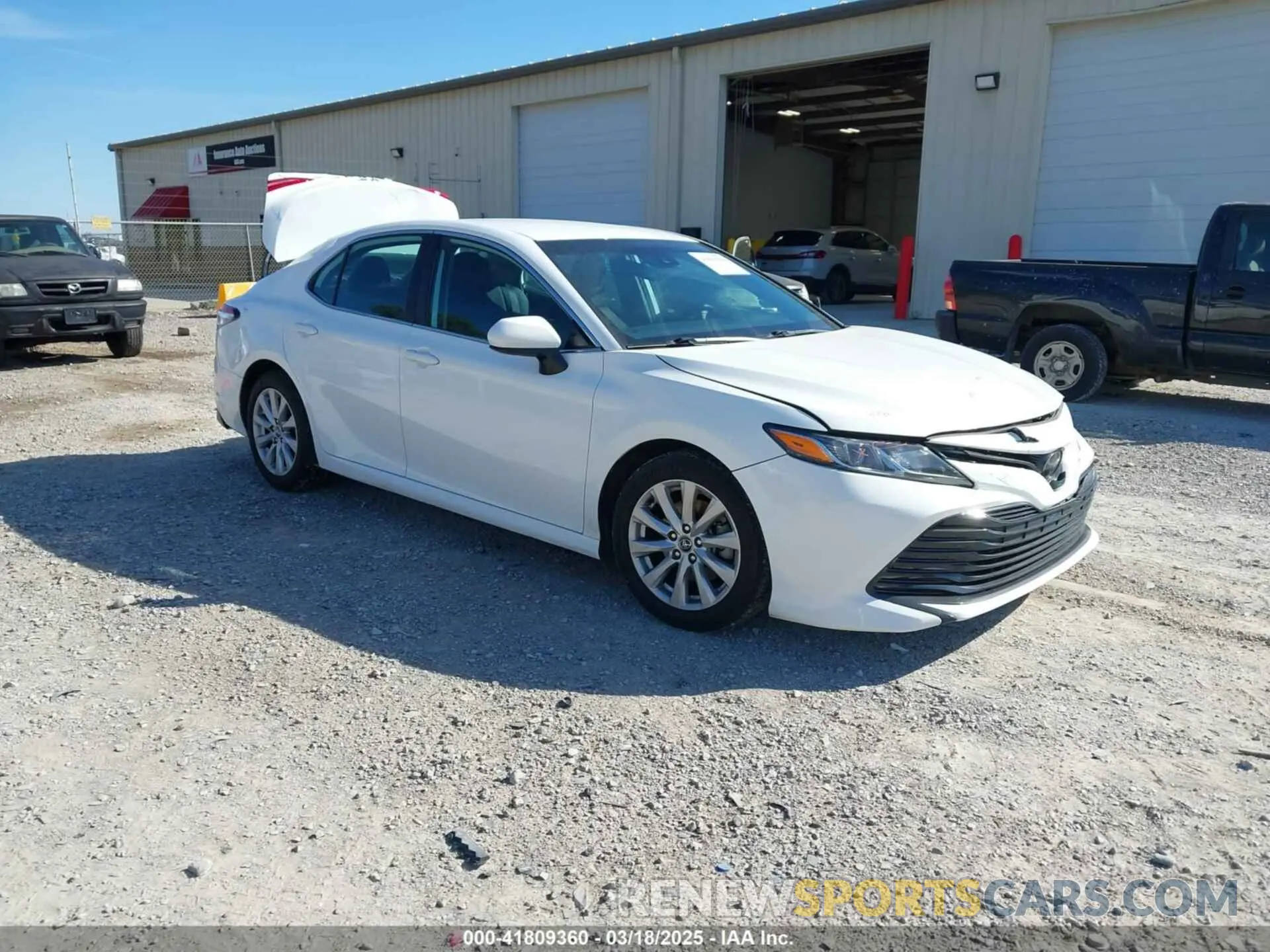 1 Photograph of a damaged car 4T1C11AK9LU315906 TOYOTA CAMRY 2020
