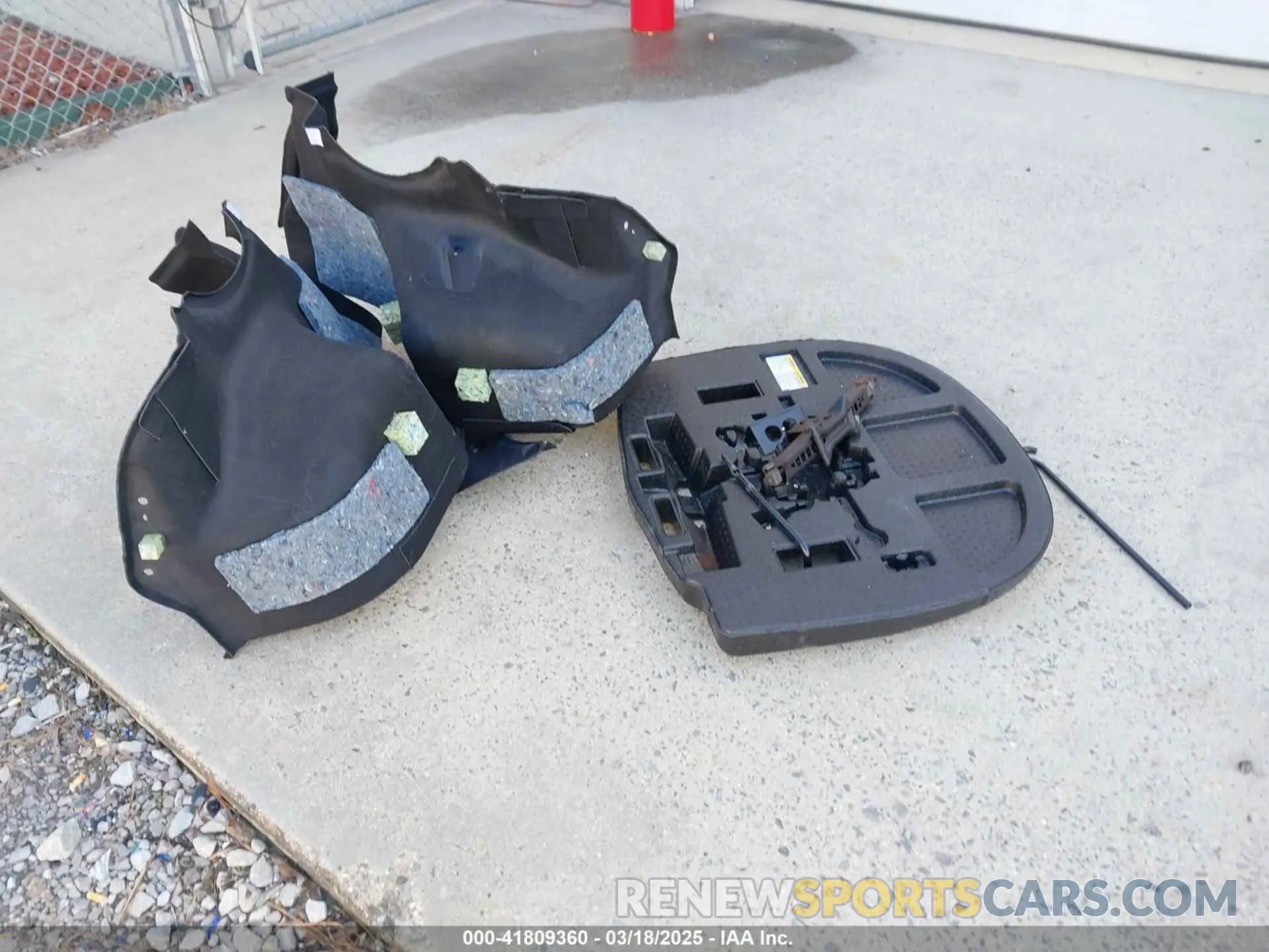 12 Photograph of a damaged car 4T1C11AK9LU315906 TOYOTA CAMRY 2020