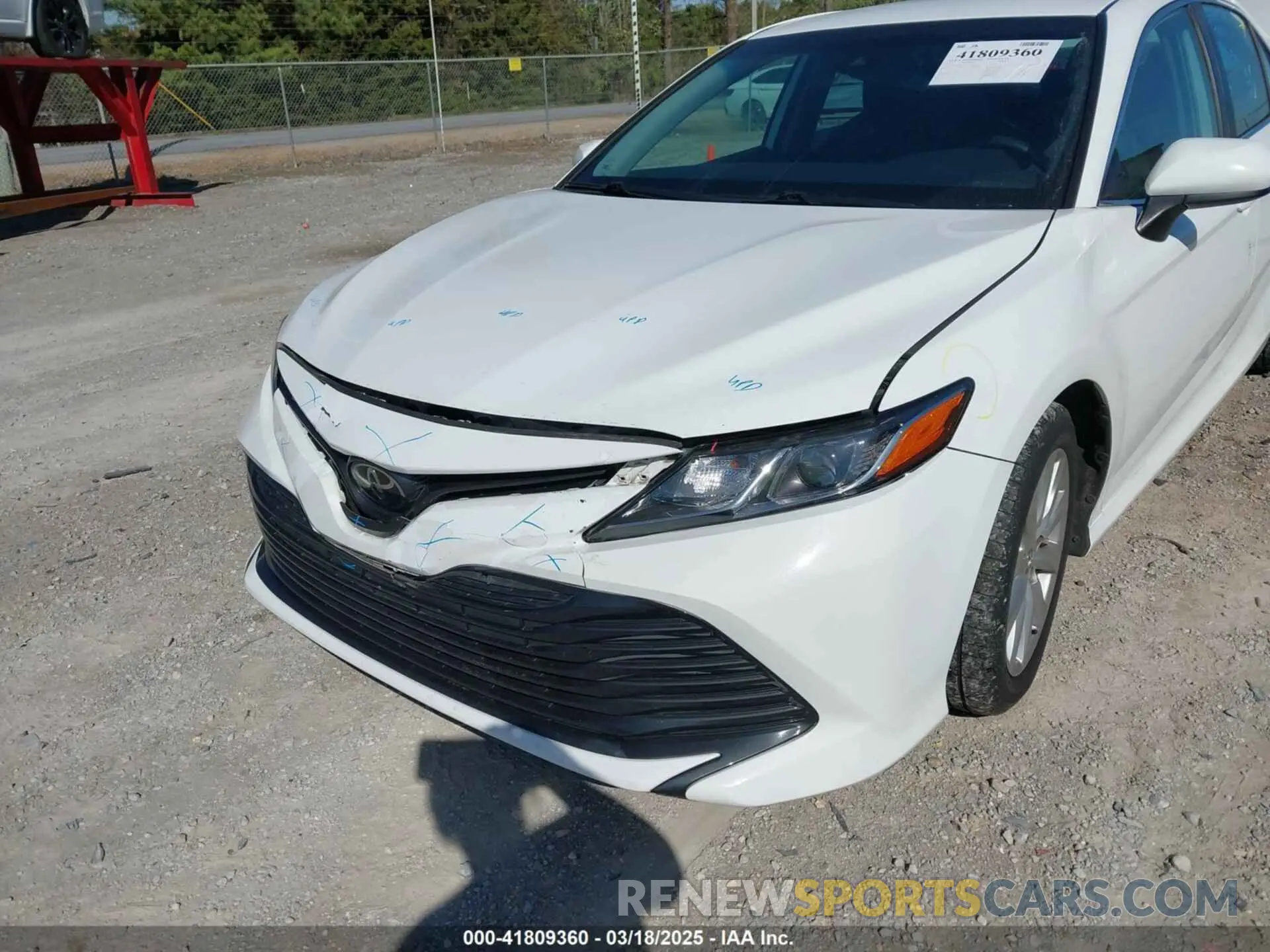 18 Photograph of a damaged car 4T1C11AK9LU315906 TOYOTA CAMRY 2020