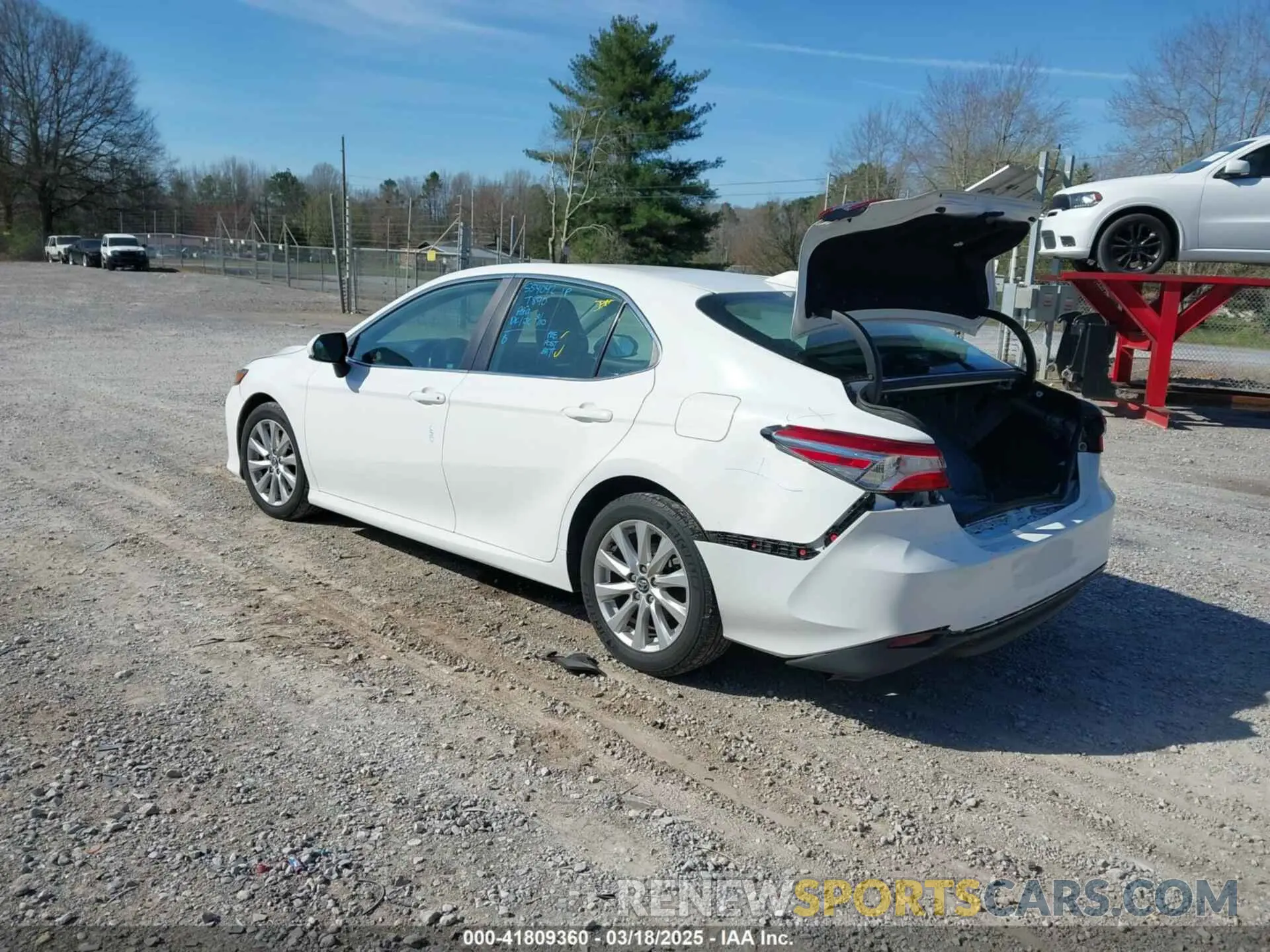 3 Photograph of a damaged car 4T1C11AK9LU315906 TOYOTA CAMRY 2020