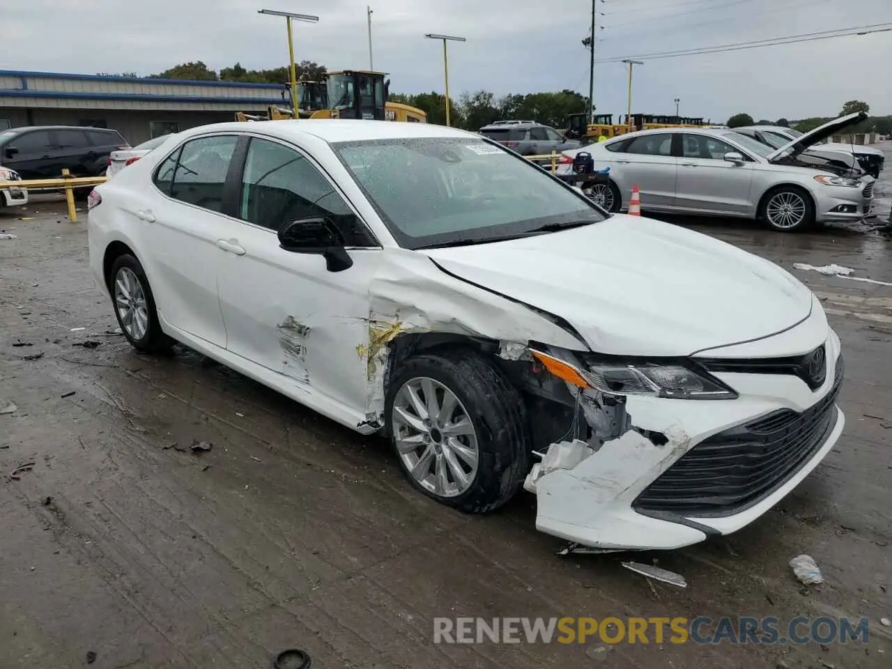 4 Photograph of a damaged car 4T1C11AK9LU316098 TOYOTA CAMRY 2020