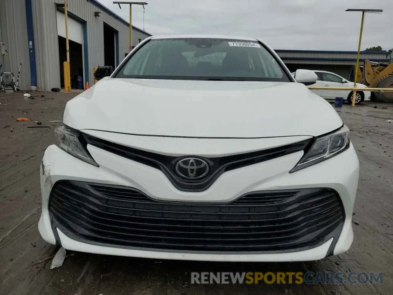 5 Photograph of a damaged car 4T1C11AK9LU316098 TOYOTA CAMRY 2020