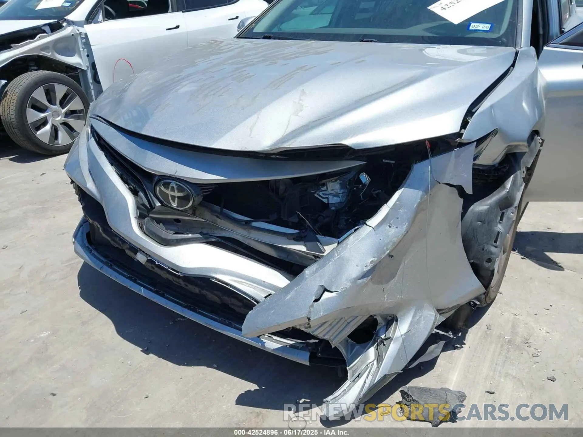 6 Photograph of a damaged car 4T1C11AK9LU319910 TOYOTA CAMRY 2020