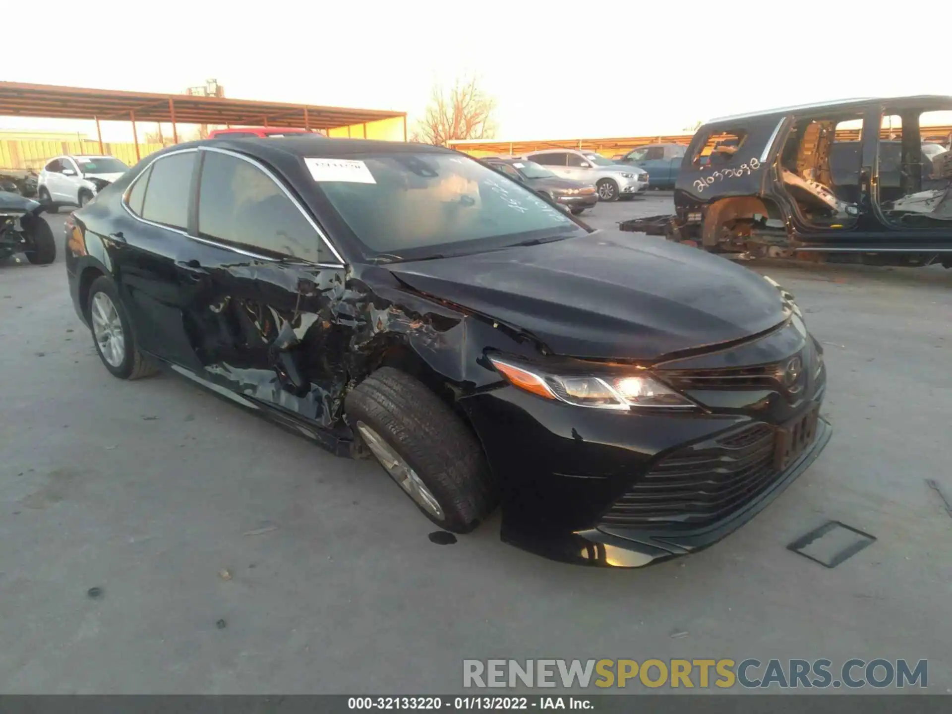 1 Photograph of a damaged car 4T1C11AK9LU329370 TOYOTA CAMRY 2020