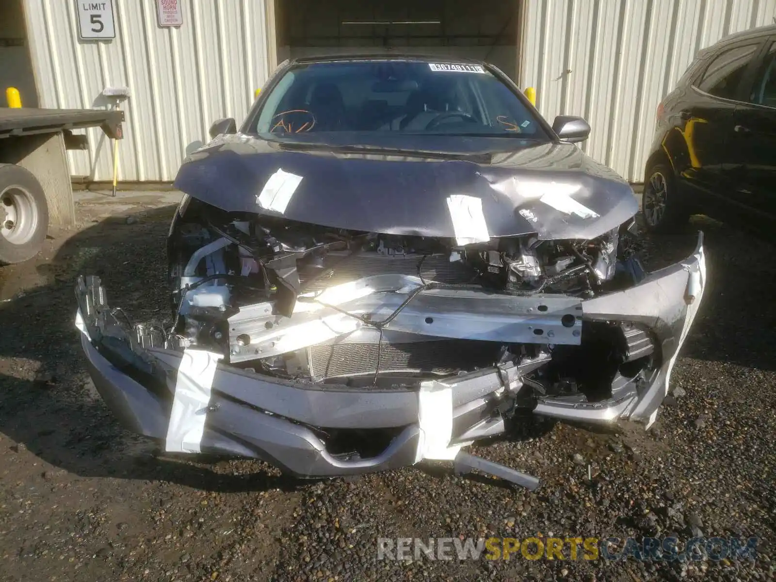 9 Photograph of a damaged car 4T1C11AK9LU331037 TOYOTA CAMRY 2020