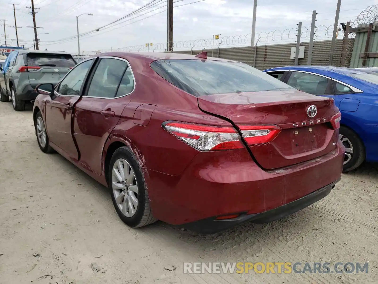 3 Photograph of a damaged car 4T1C11AK9LU333581 TOYOTA CAMRY 2020