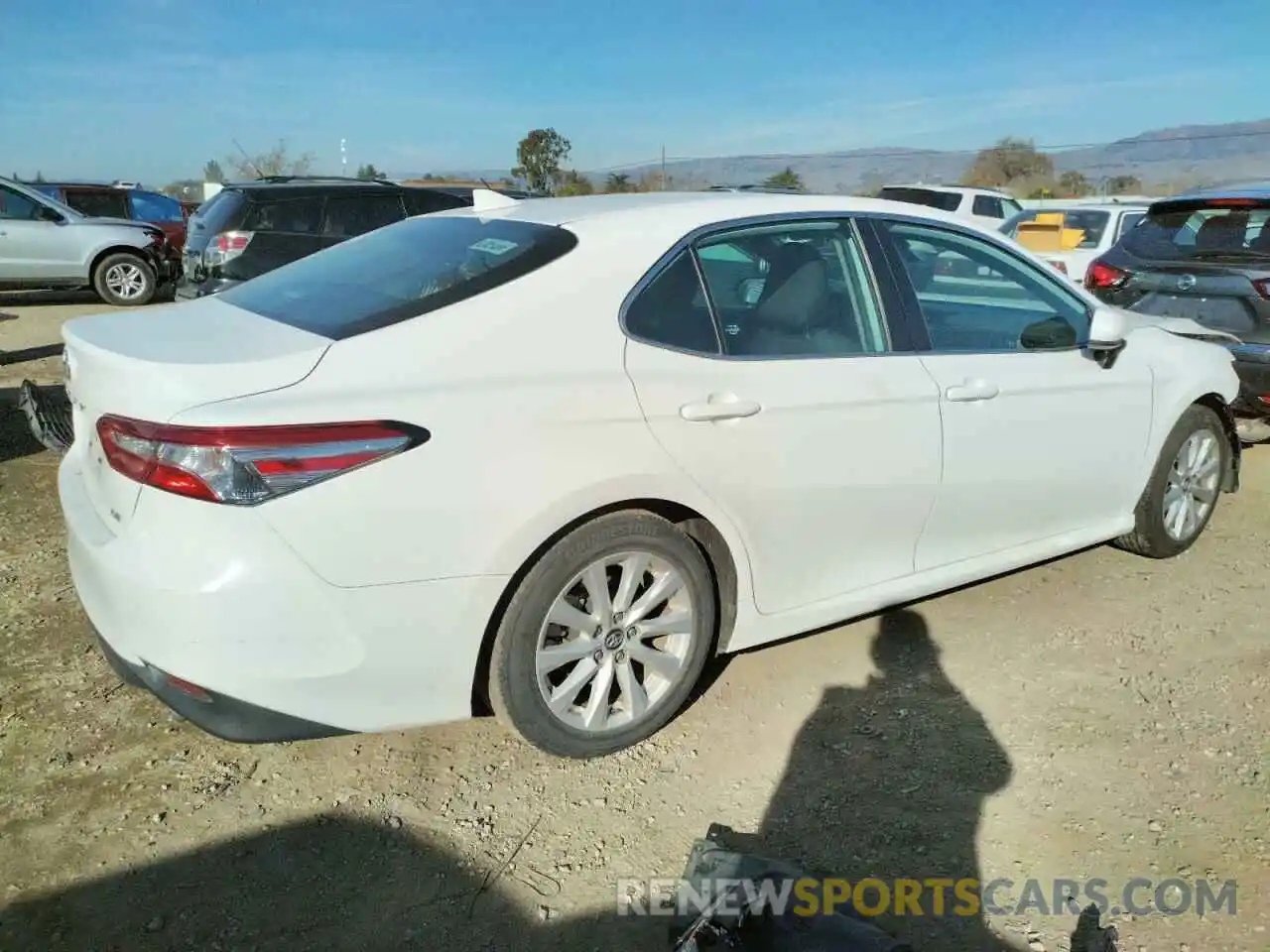 3 Photograph of a damaged car 4T1C11AK9LU334293 TOYOTA CAMRY 2020