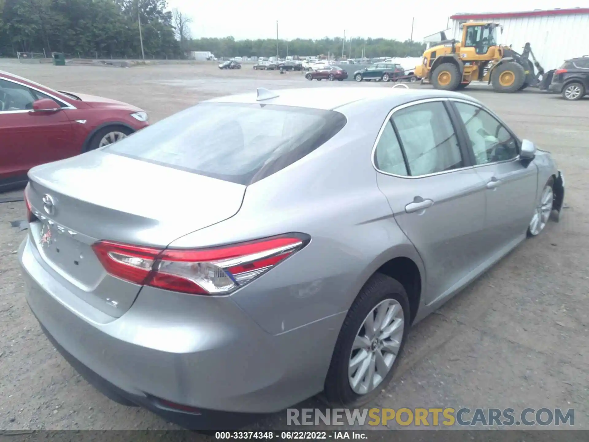 4 Photograph of a damaged car 4T1C11AK9LU337159 TOYOTA CAMRY 2020