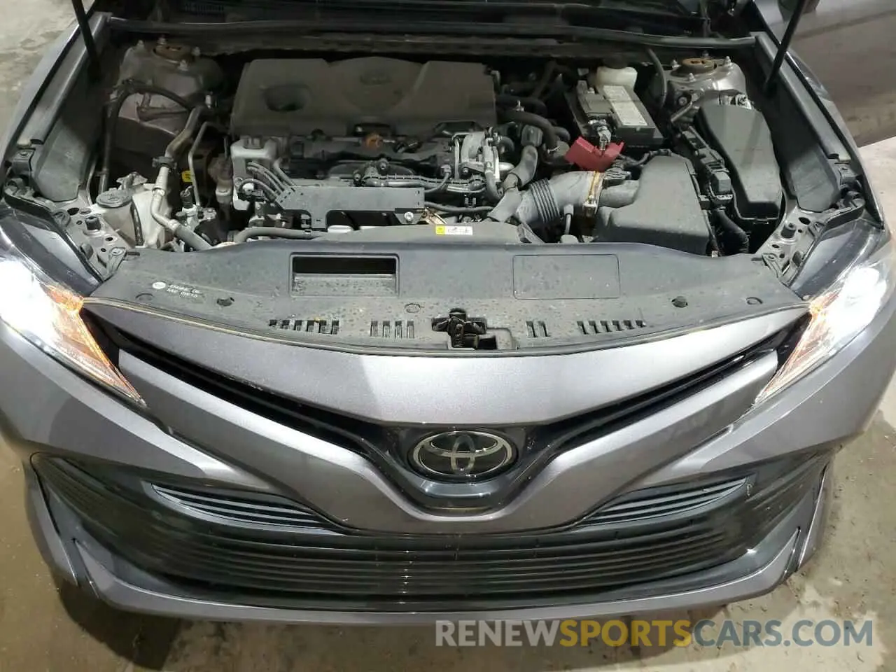 11 Photograph of a damaged car 4T1C11AK9LU345391 TOYOTA CAMRY 2020